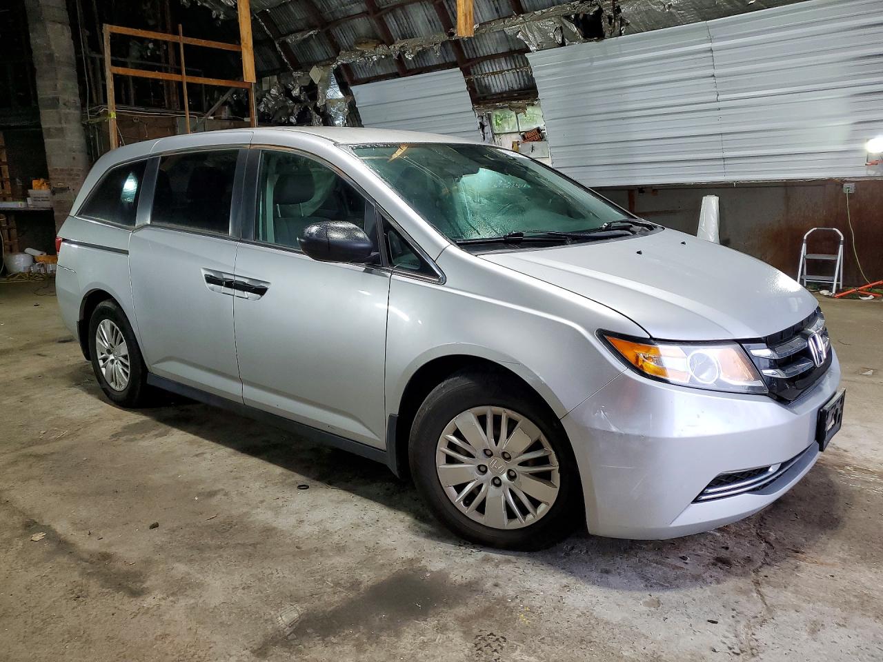 2015 Honda Odyssey Lx Серебряный vin: 5FNRL5H20FB087295