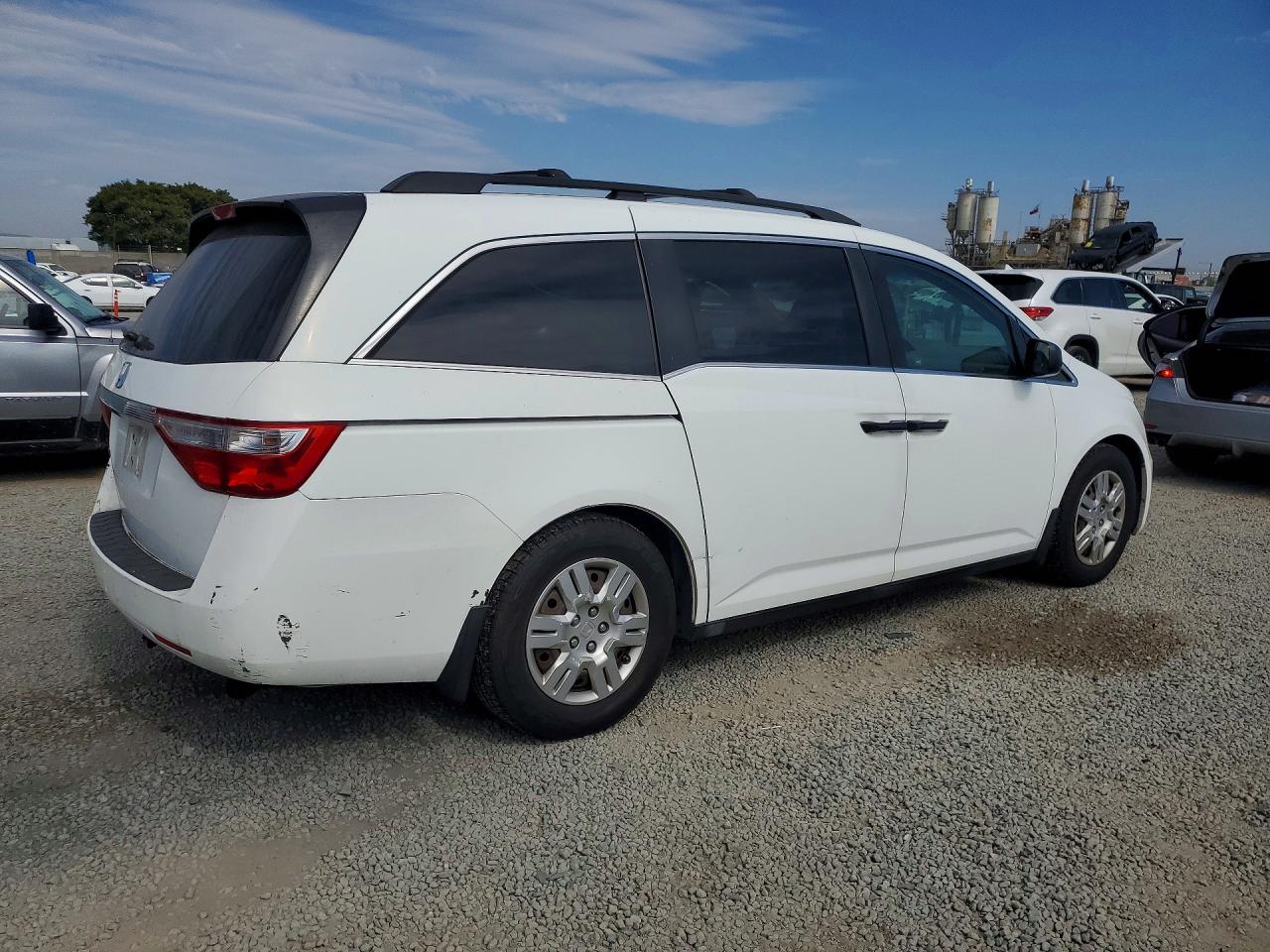 2011 Hond Odyssey White vin: 5FNRL5H21BB021283