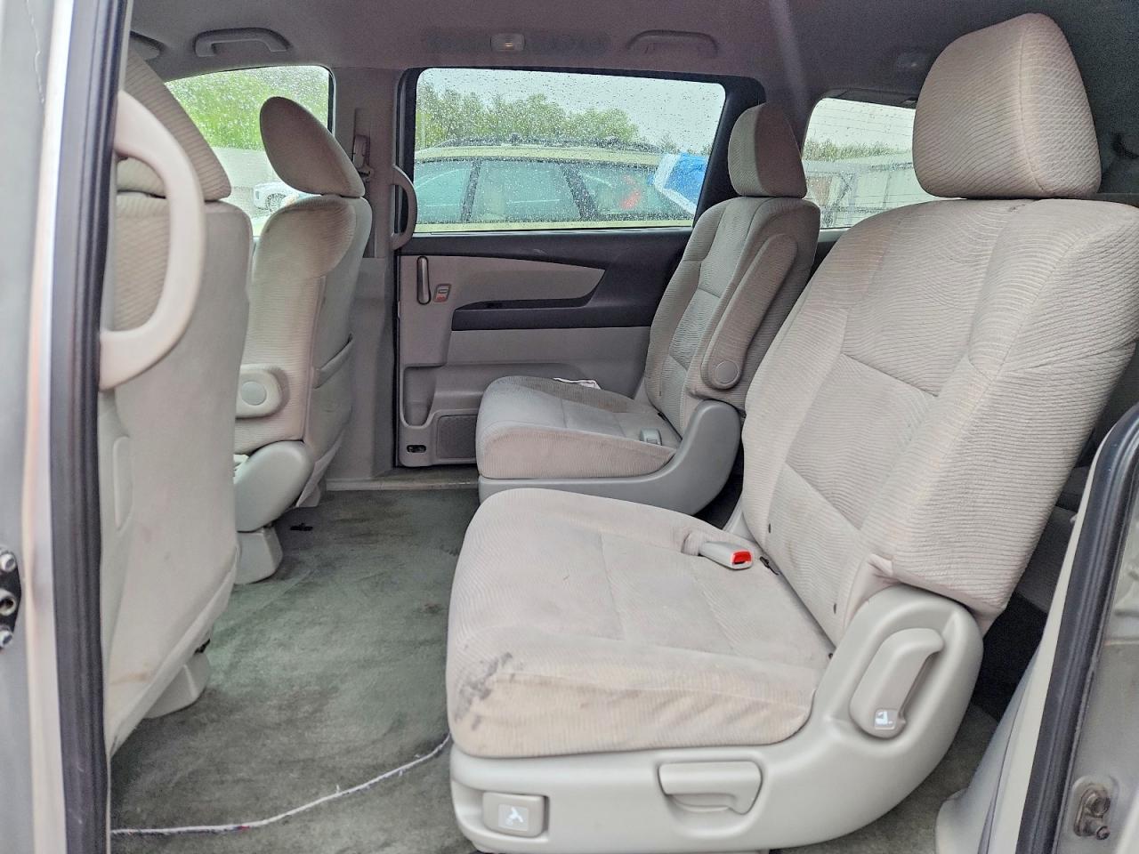 2011 Honda Odyssey Lx Gray vin: 5FNRL5H21BB090331