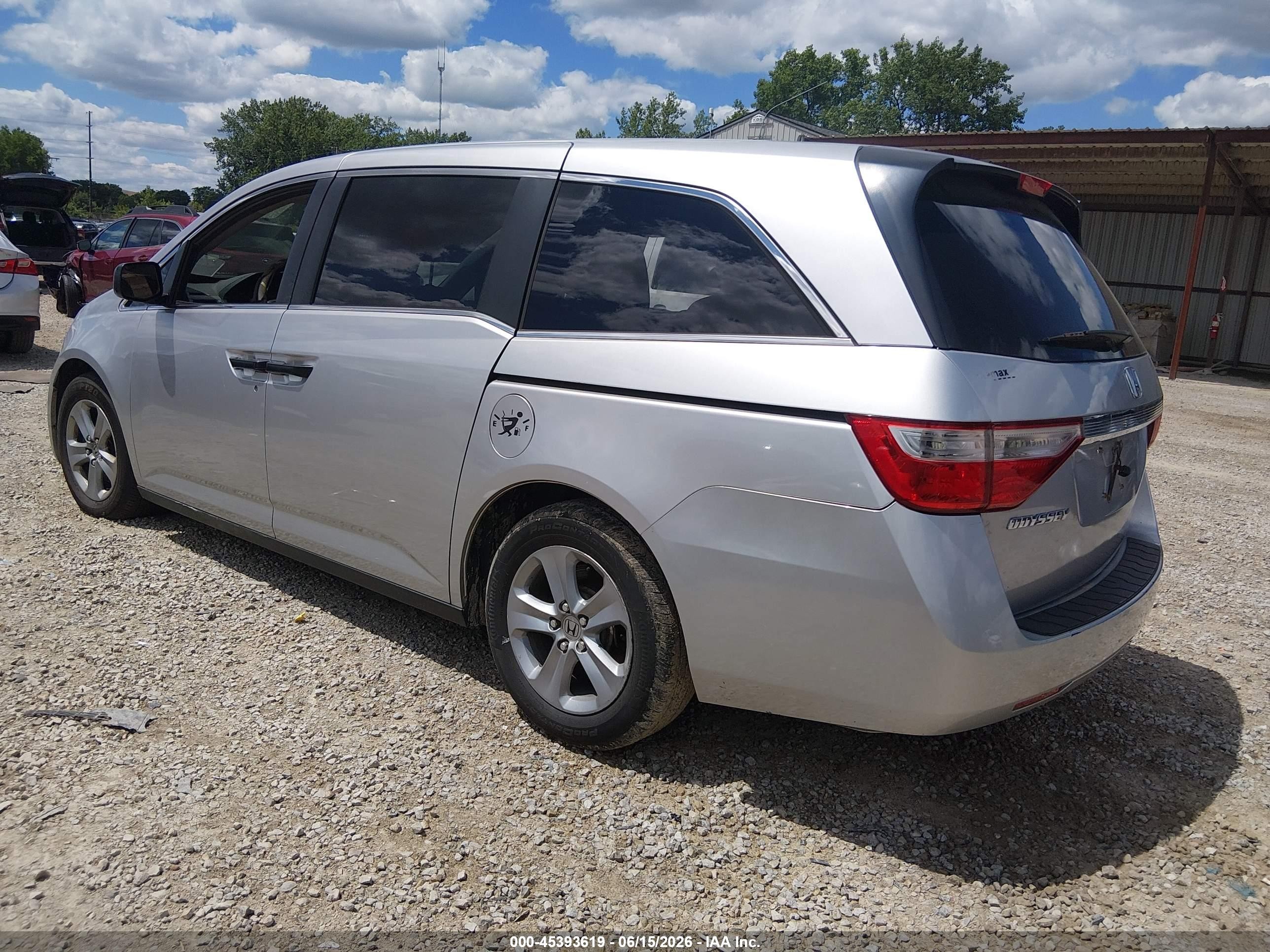 2011 Honda Odyssey Lx Silver vin: 5FNRL5H21BB090958