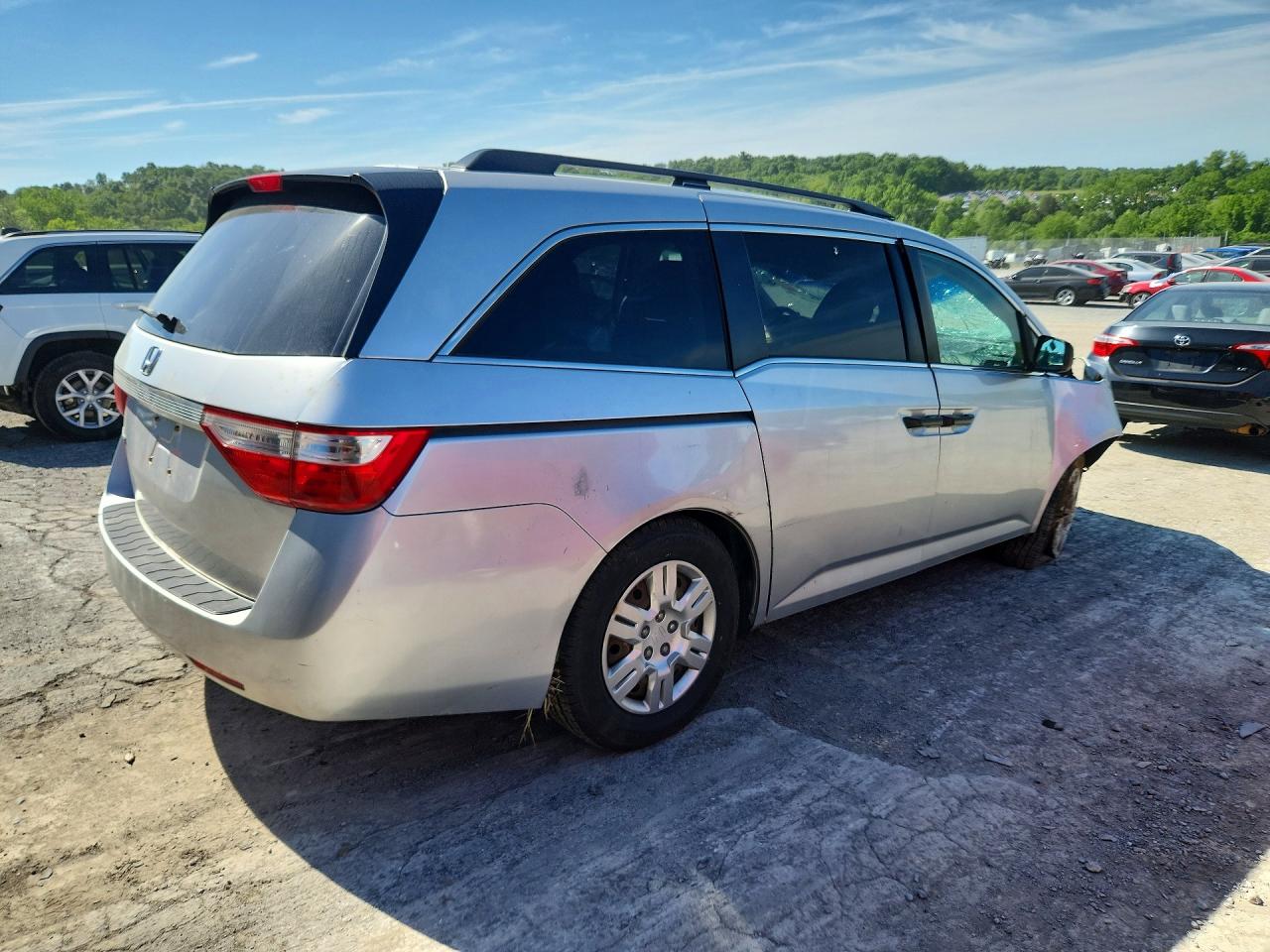 2012 Honda Odyssey Lx Silver vin: 5FNRL5H21CB080559