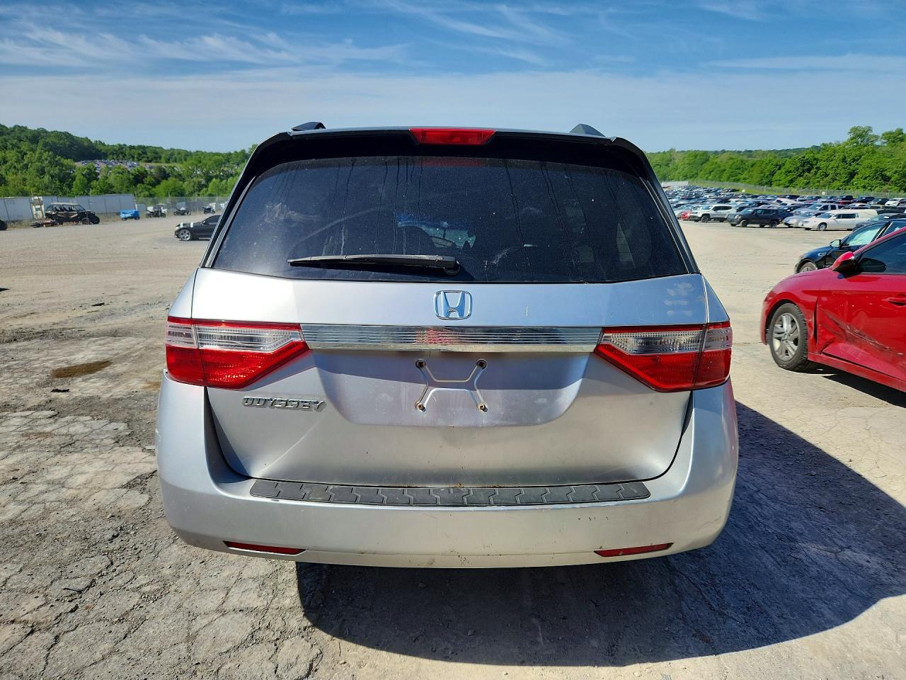 2012 Honda Odyssey Lx Silver vin: 5FNRL5H21CB080559