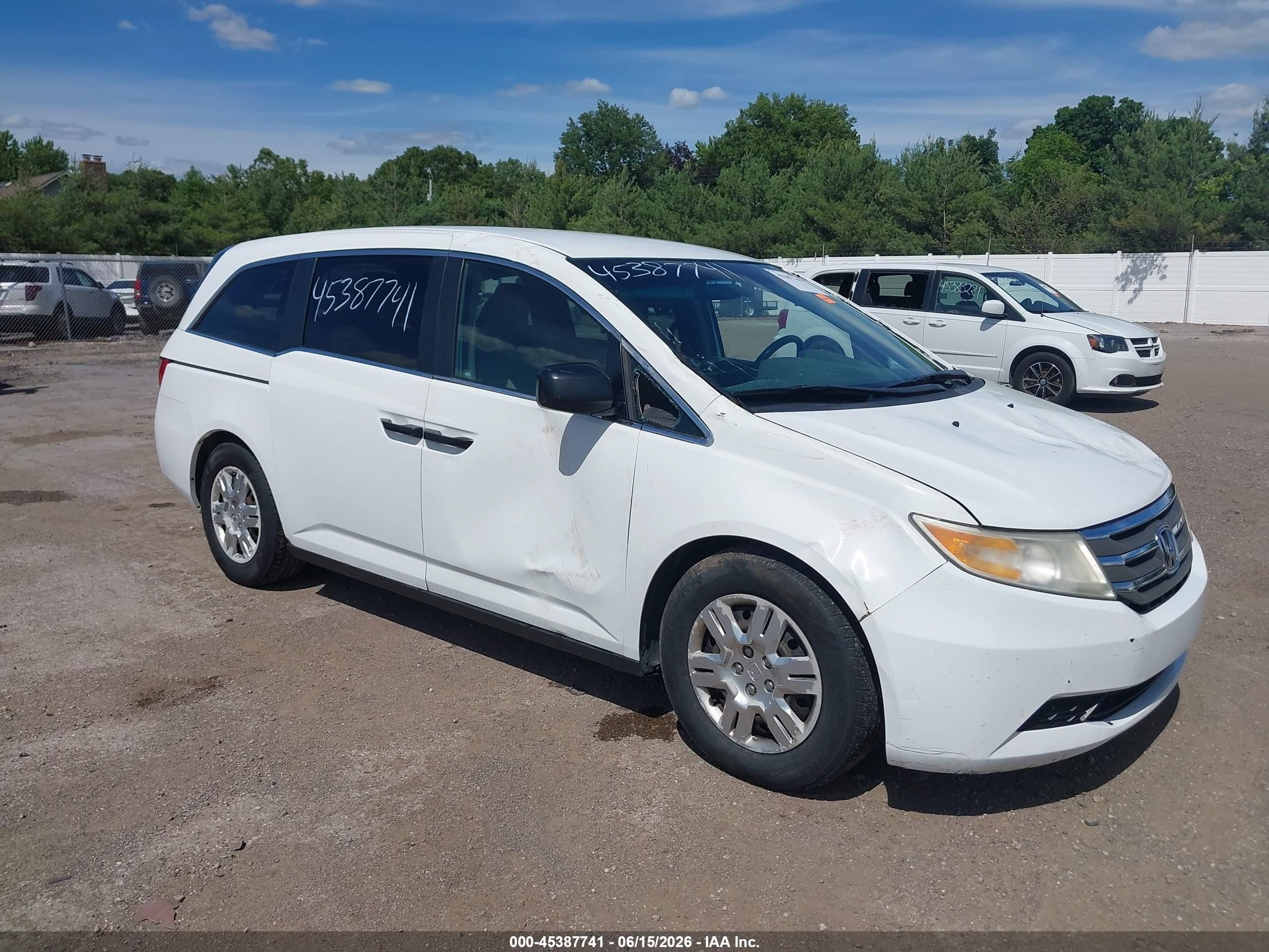 2012 Honda Odyssey Lx Белый vin: 5FNRL5H21CB137407