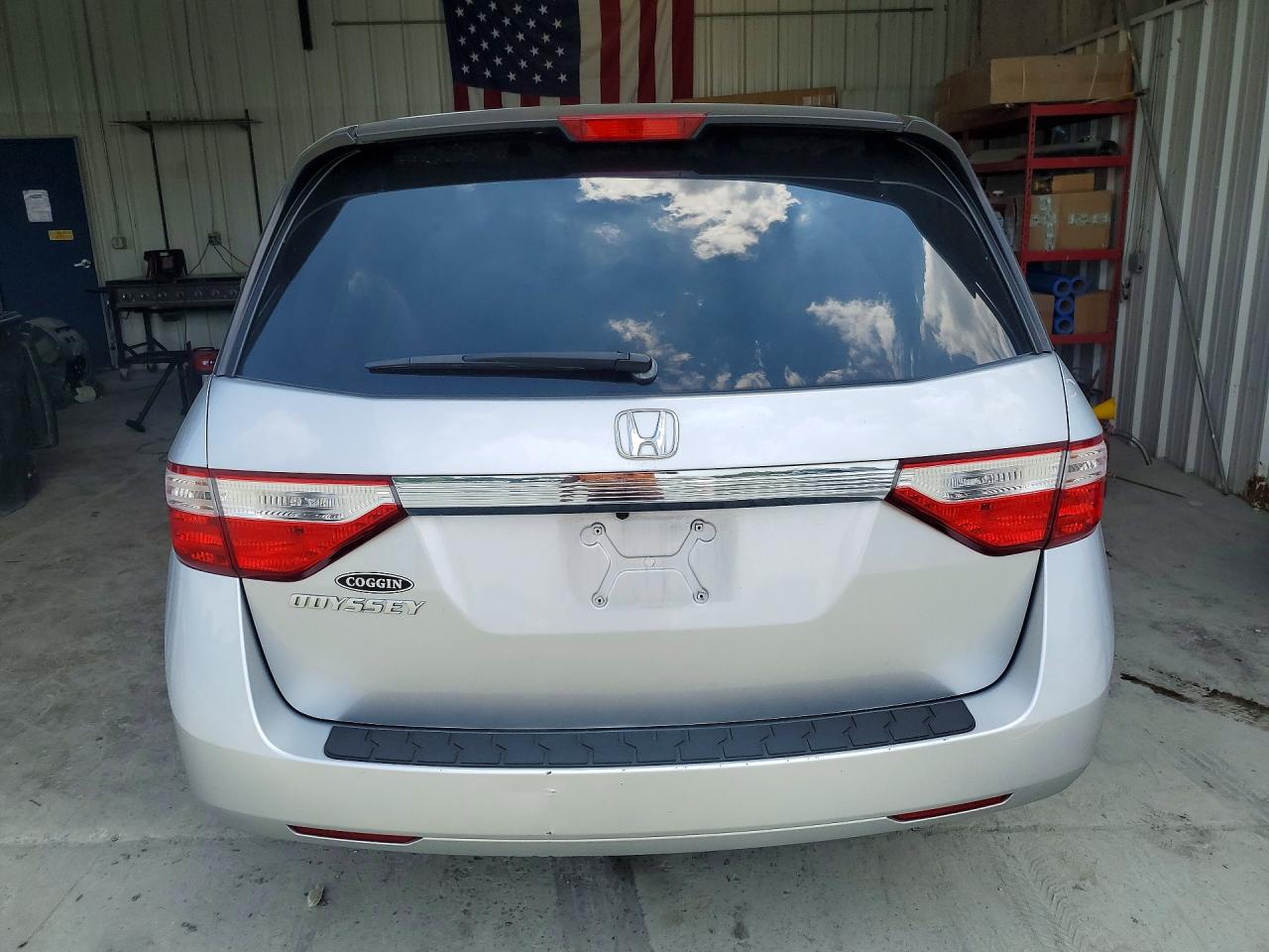 2013 Honda Odyssey Lx Серебряный vin: 5FNRL5H21DB039768