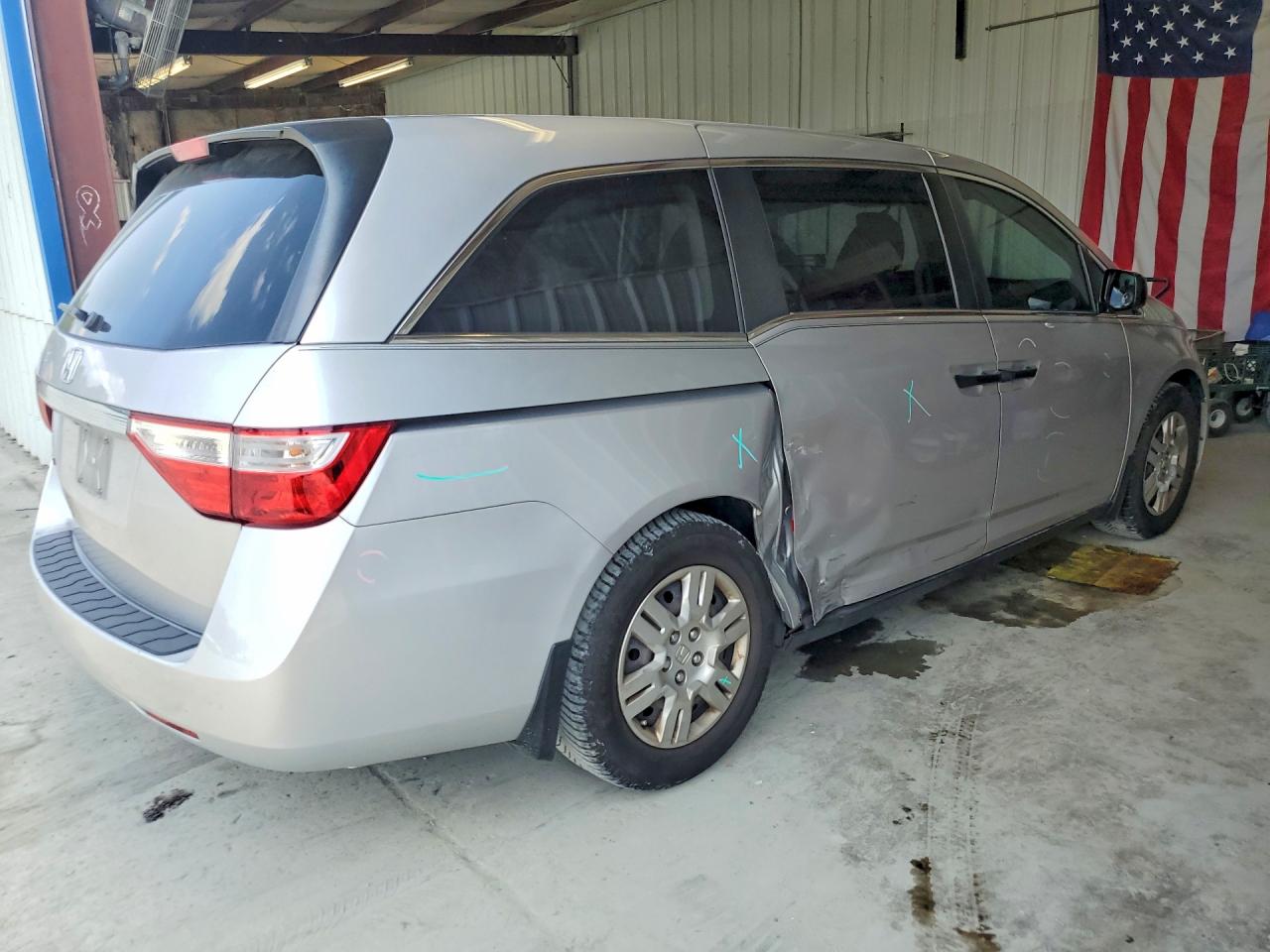 2013 Honda Odyssey Lx Серебряный vin: 5FNRL5H21DB039768