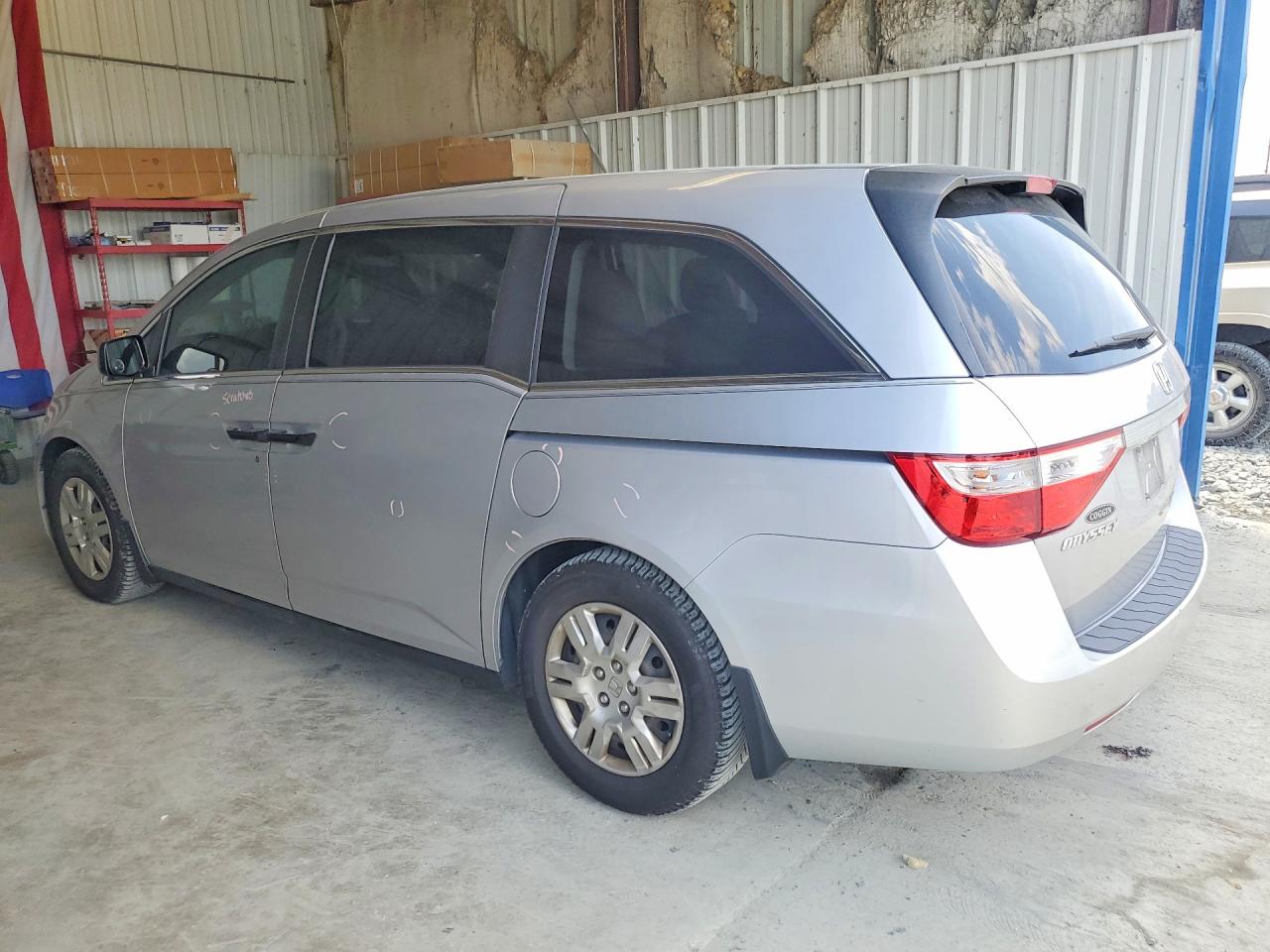 2013 Honda Odyssey Lx Серебряный vin: 5FNRL5H21DB039768