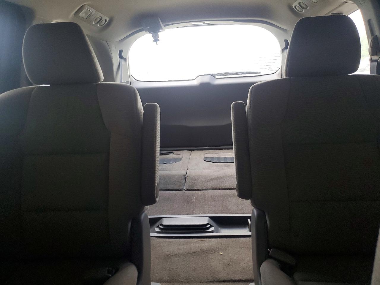 2013 Honda Odyssey Lx Серебряный vin: 5FNRL5H21DB039768