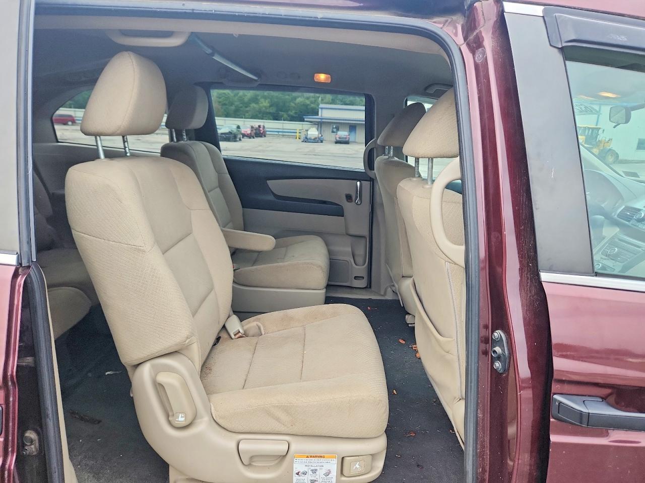 2014 Honda Odyssey Lx Burgundy vin: 5FNRL5H21EB008814