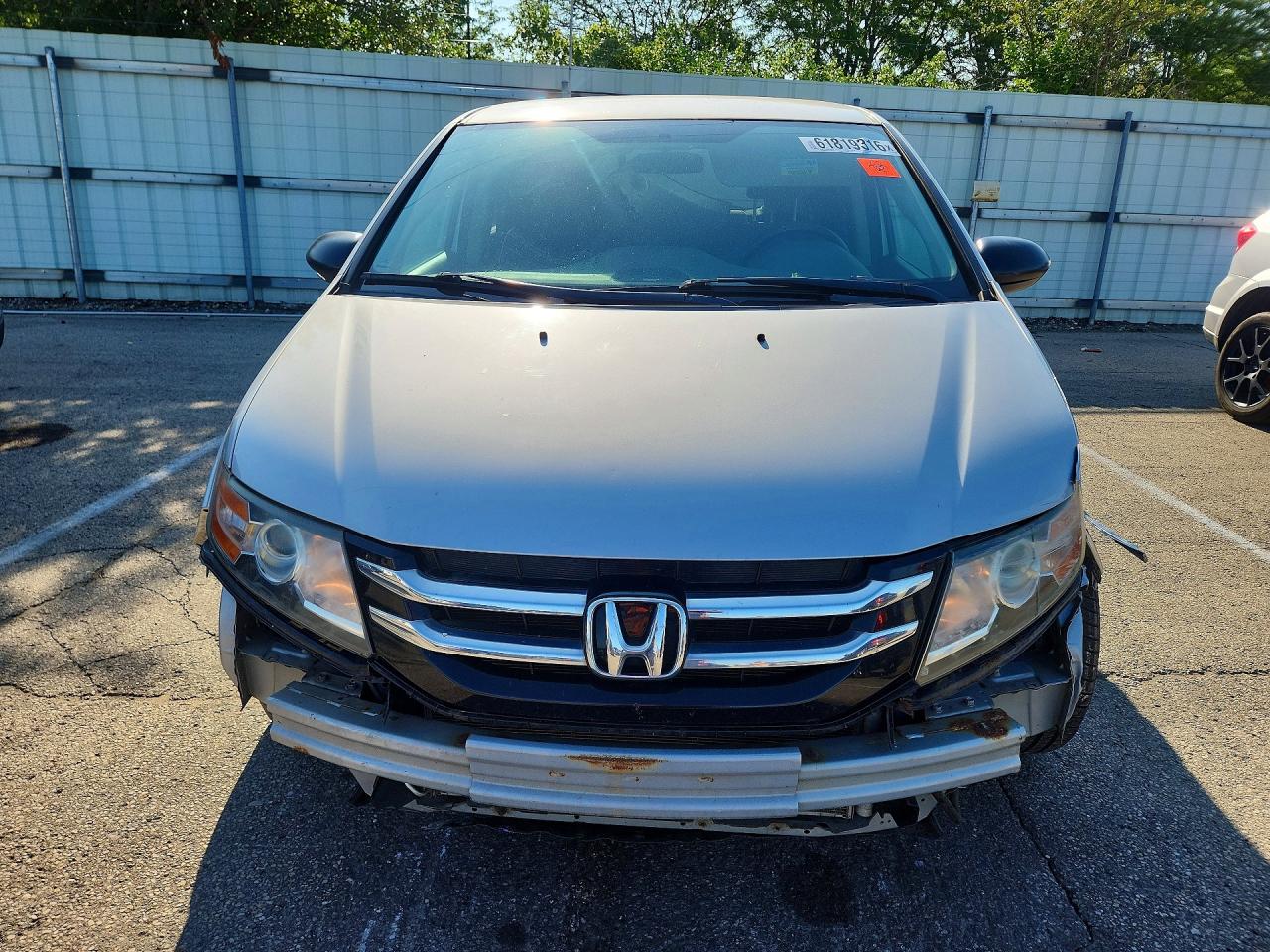 2014 Honda Odyssey Lx Silver vin: 5FNRL5H21EB035592