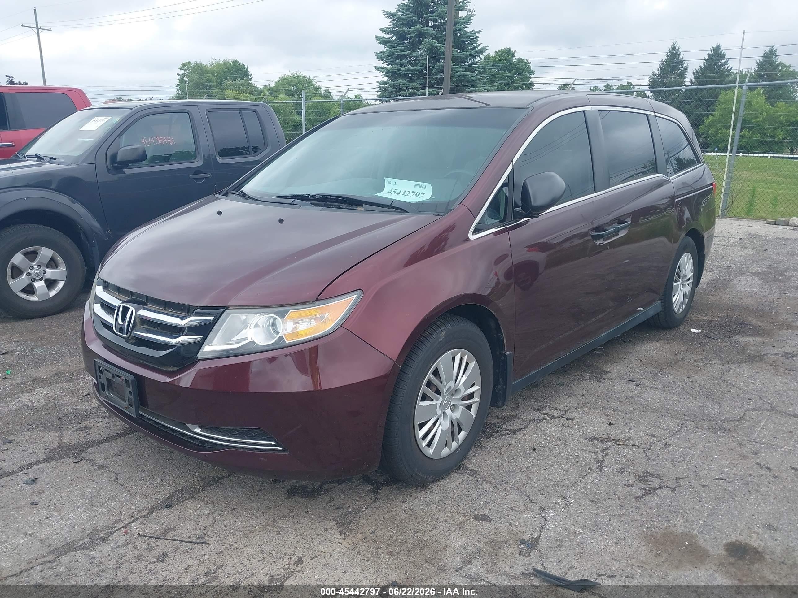 2014 Honda Odyssey Lx Burgundy vin: 5FNRL5H21EB059214