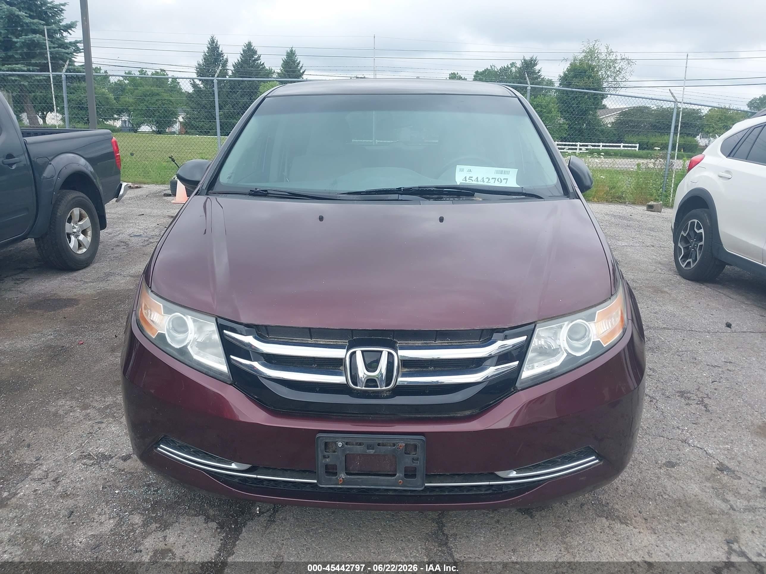 2014 Honda Odyssey Lx Burgundy vin: 5FNRL5H21EB059214