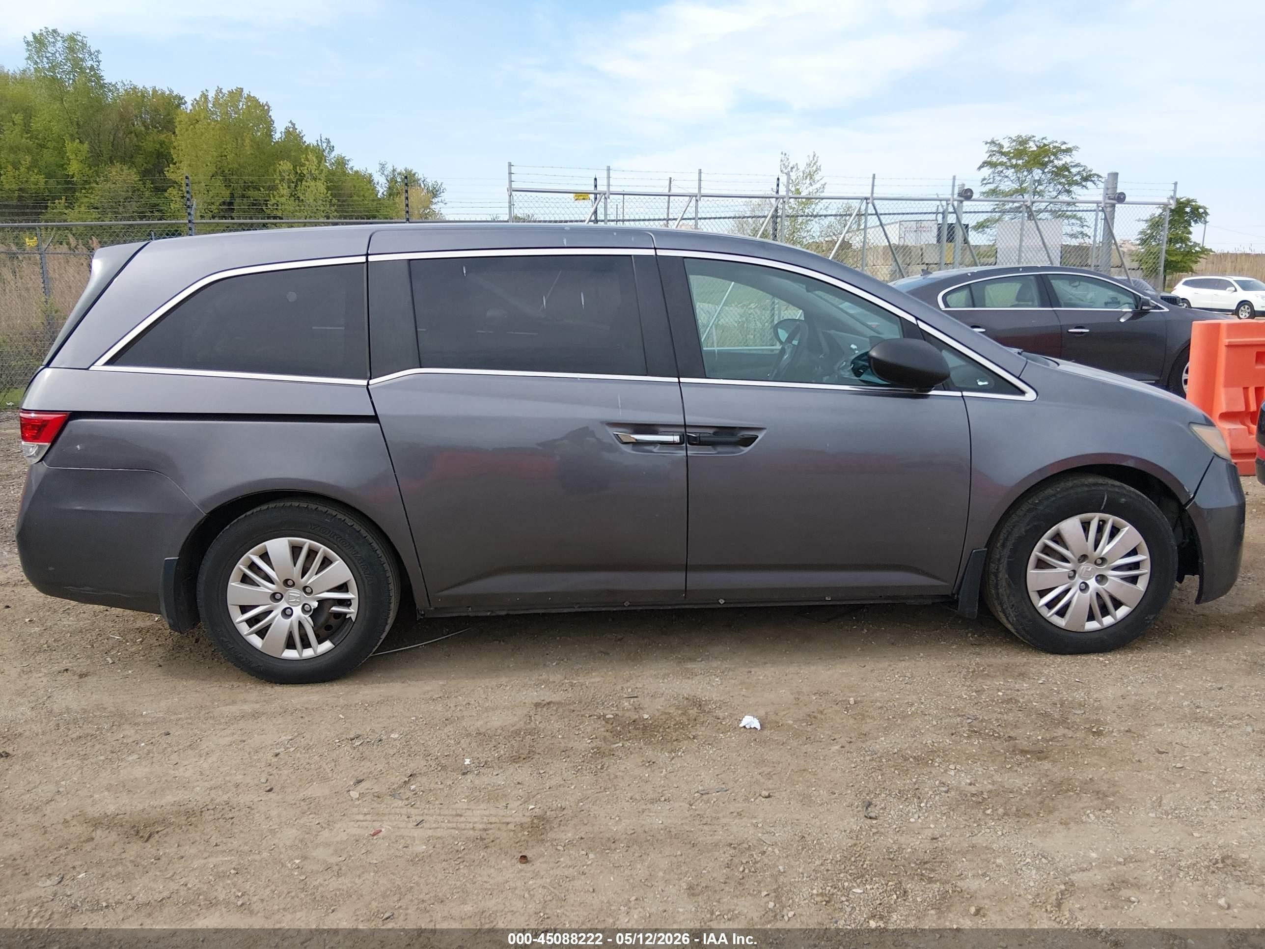 2015 Honda Odyssey Lx Gray vin: 5FNRL5H21FB127321