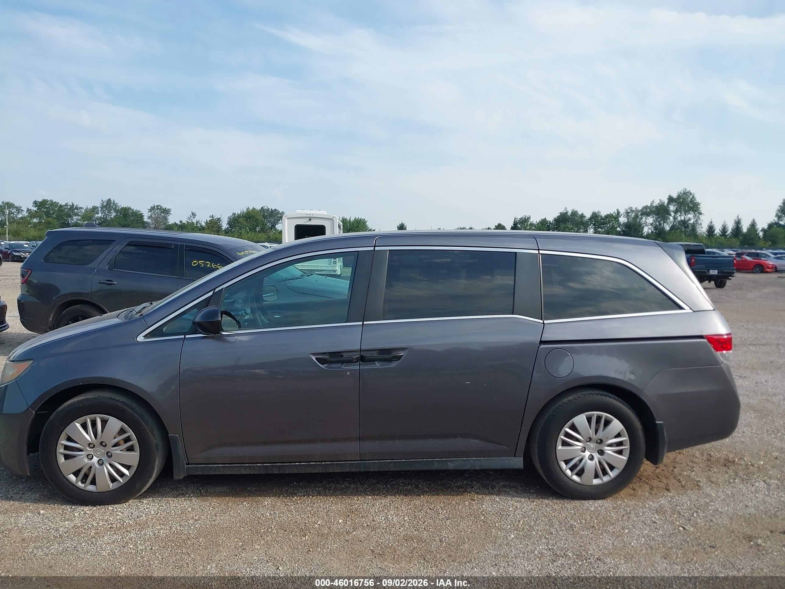 2015 Honda Odyssey Lx Gray vin: 5FNRL5H21FB127321