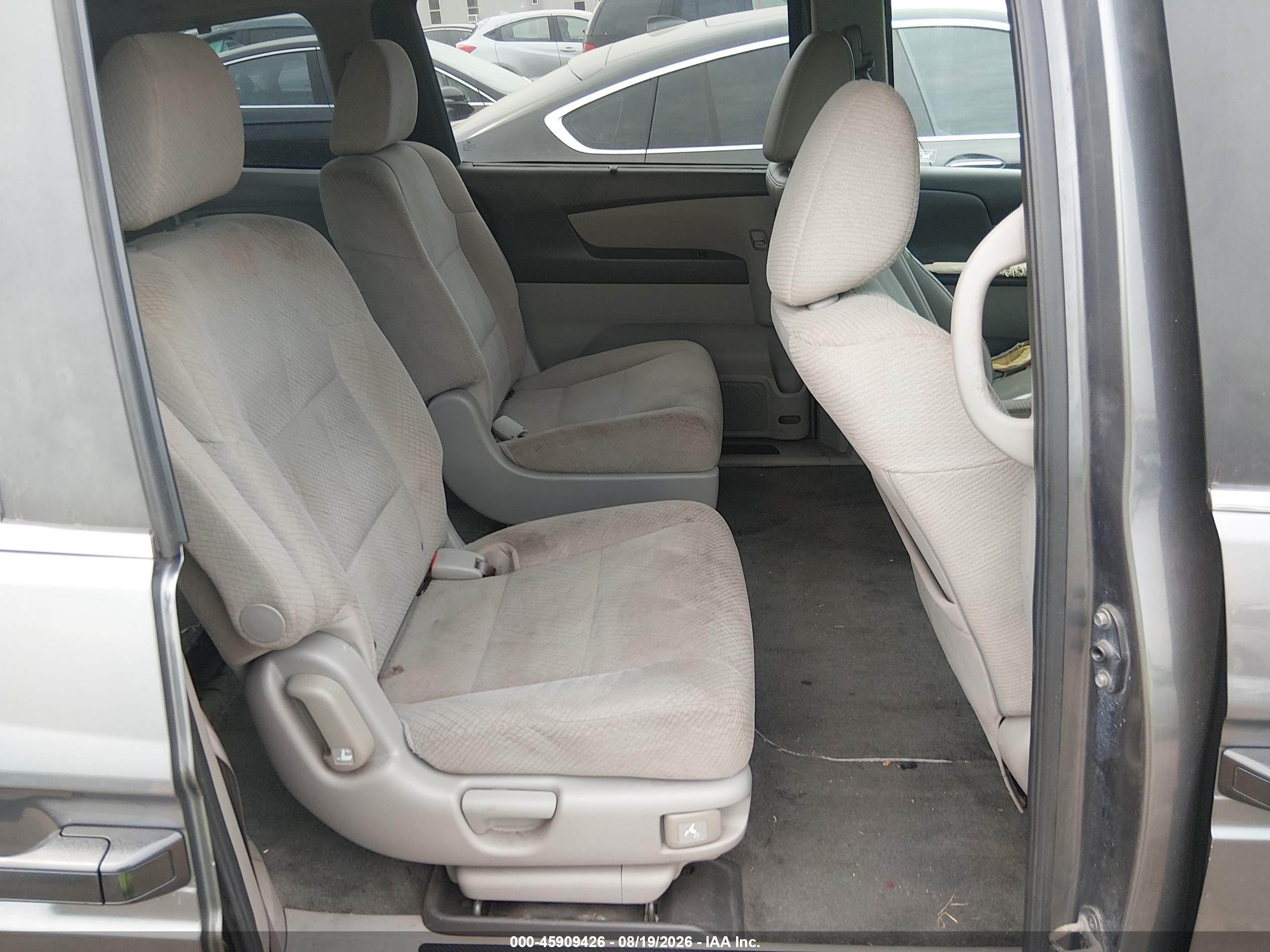 2011 Honda Odyssey Lx Gray vin: 5FNRL5H22BB024838