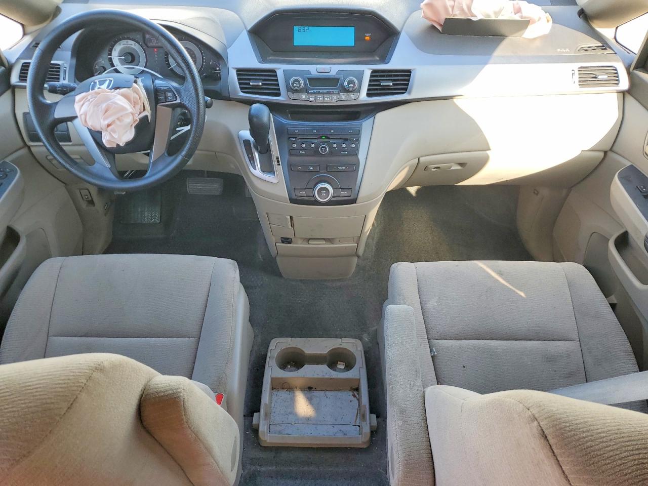 2011 Honda Odyssey Lx White vin: 5FNRL5H22BB040716
