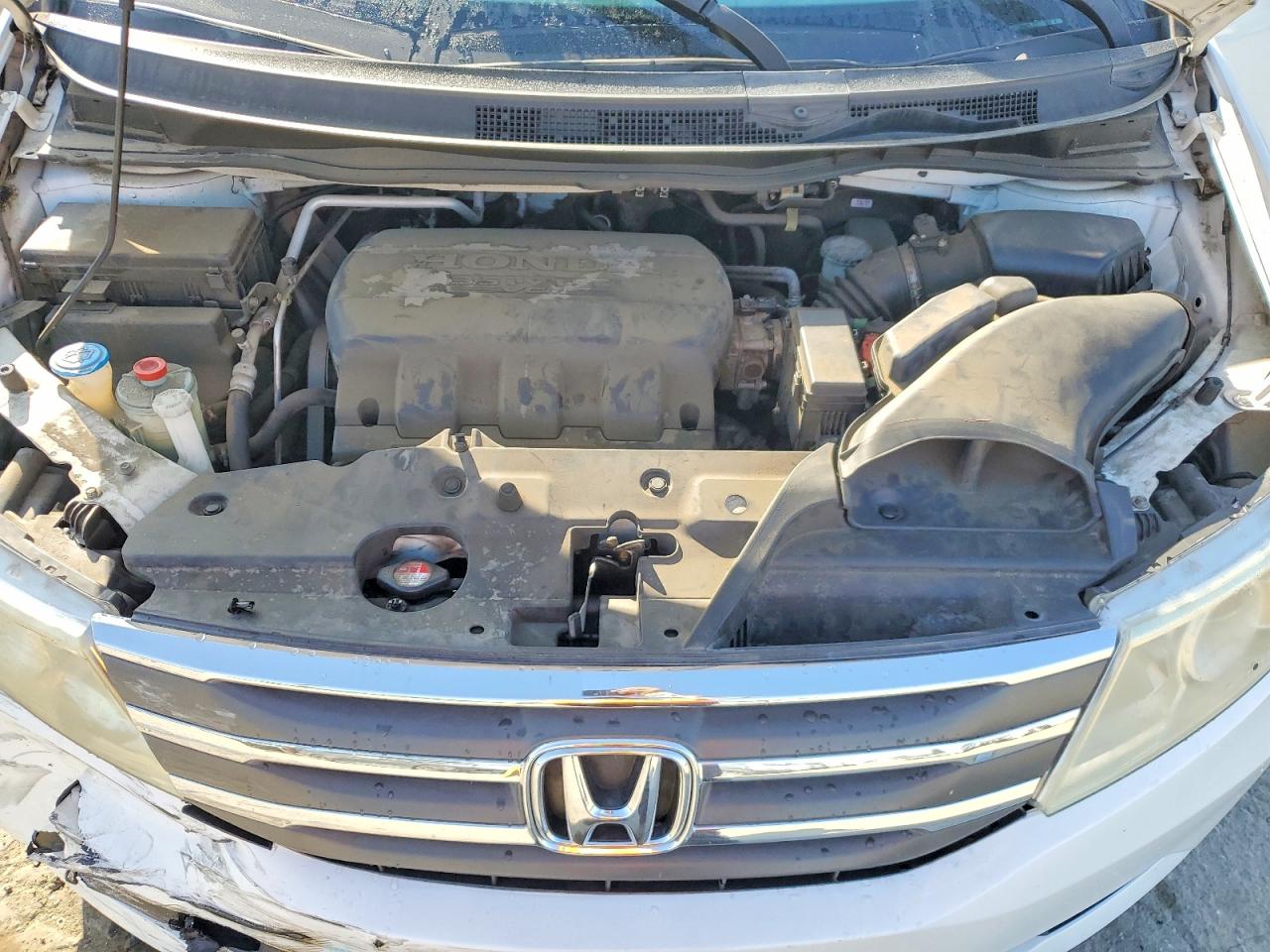 2011 Honda Odyssey Lx White vin: 5FNRL5H22BB040716