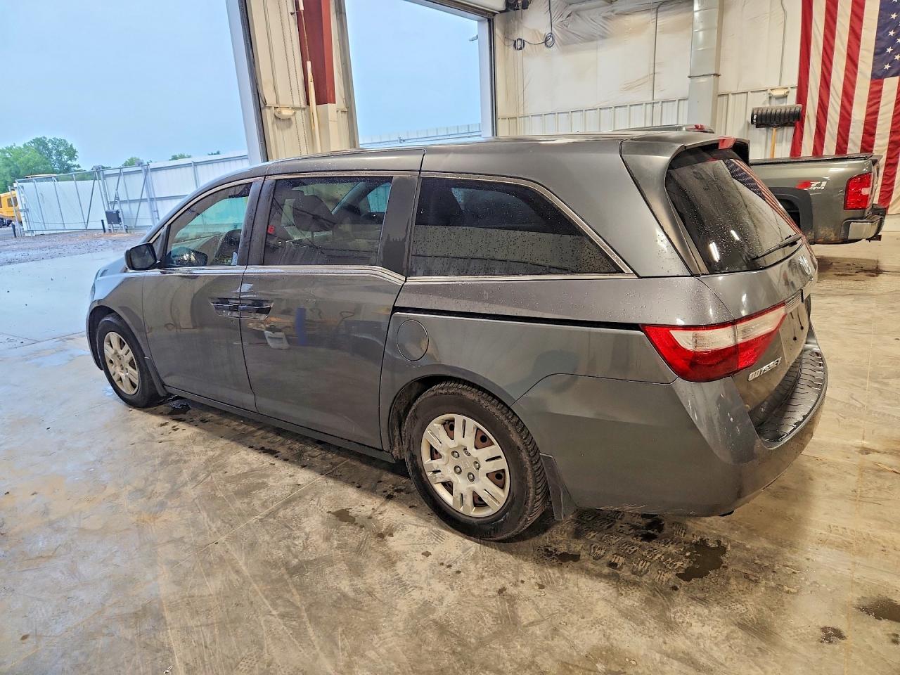 2012 Honda Odyssey Lx Gray vin: 5FNRL5H22CB019821
