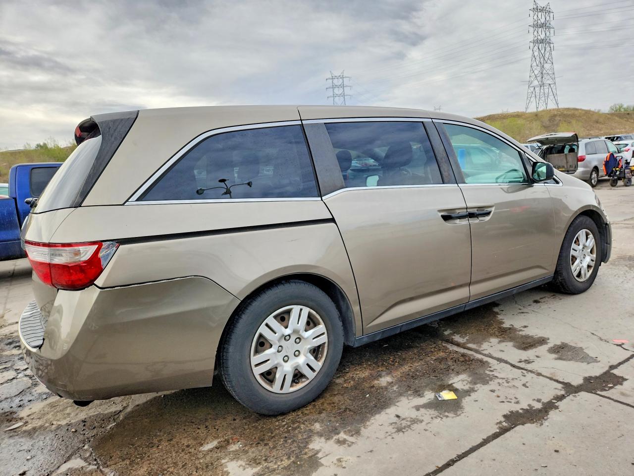 2012 Honda Odyssey Lx Tan vin: 5FNRL5H22CB091862