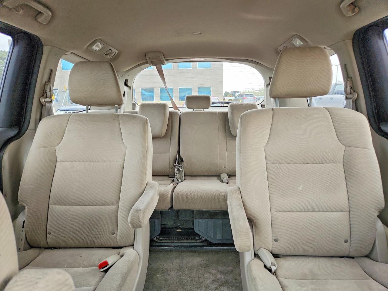 2012 Honda Odyssey Lx Tan vin: 5FNRL5H22CB091862