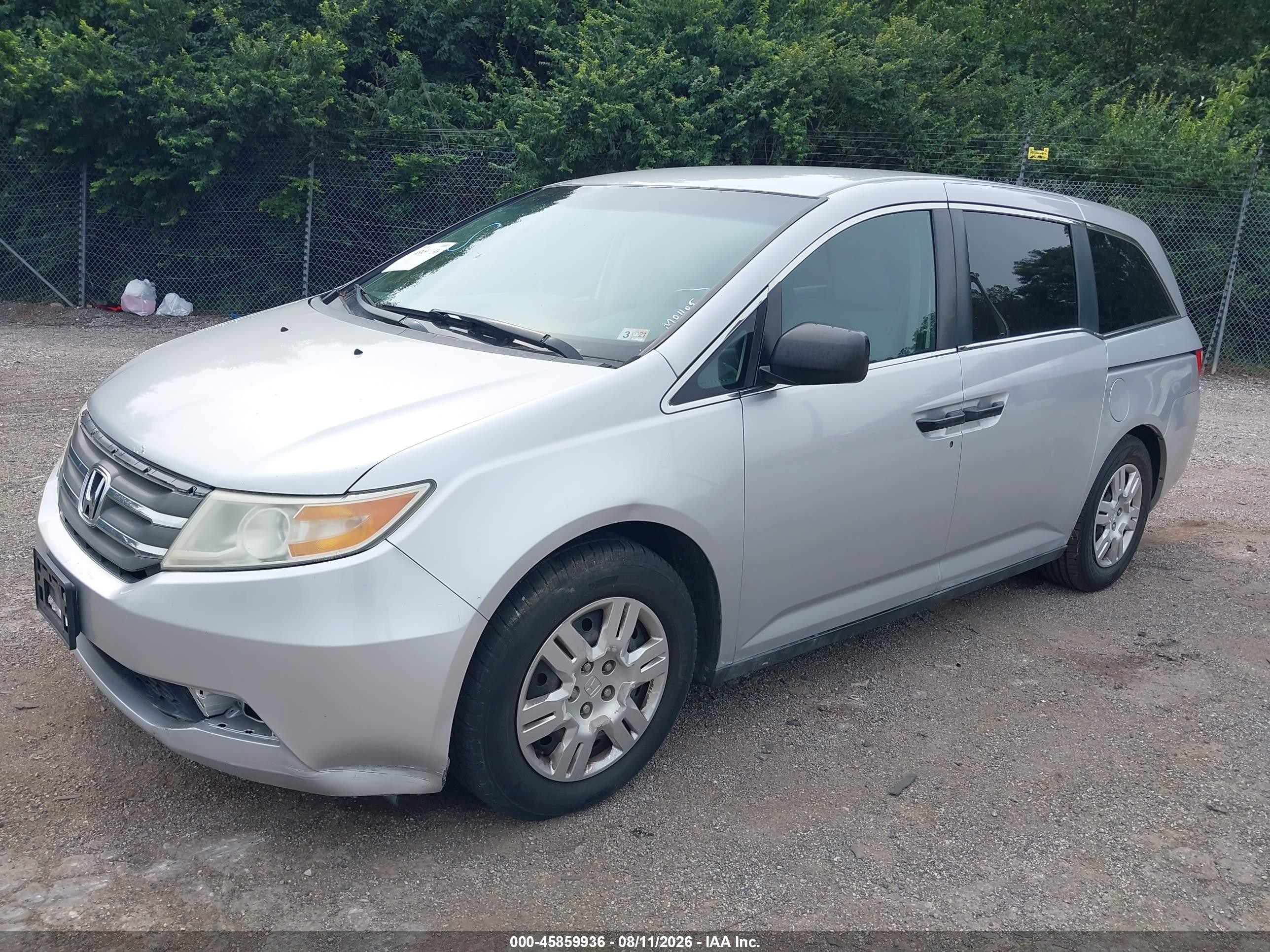 2013 Honda Odyssey Lx Серебряный vin: 5FNRL5H22DB062802