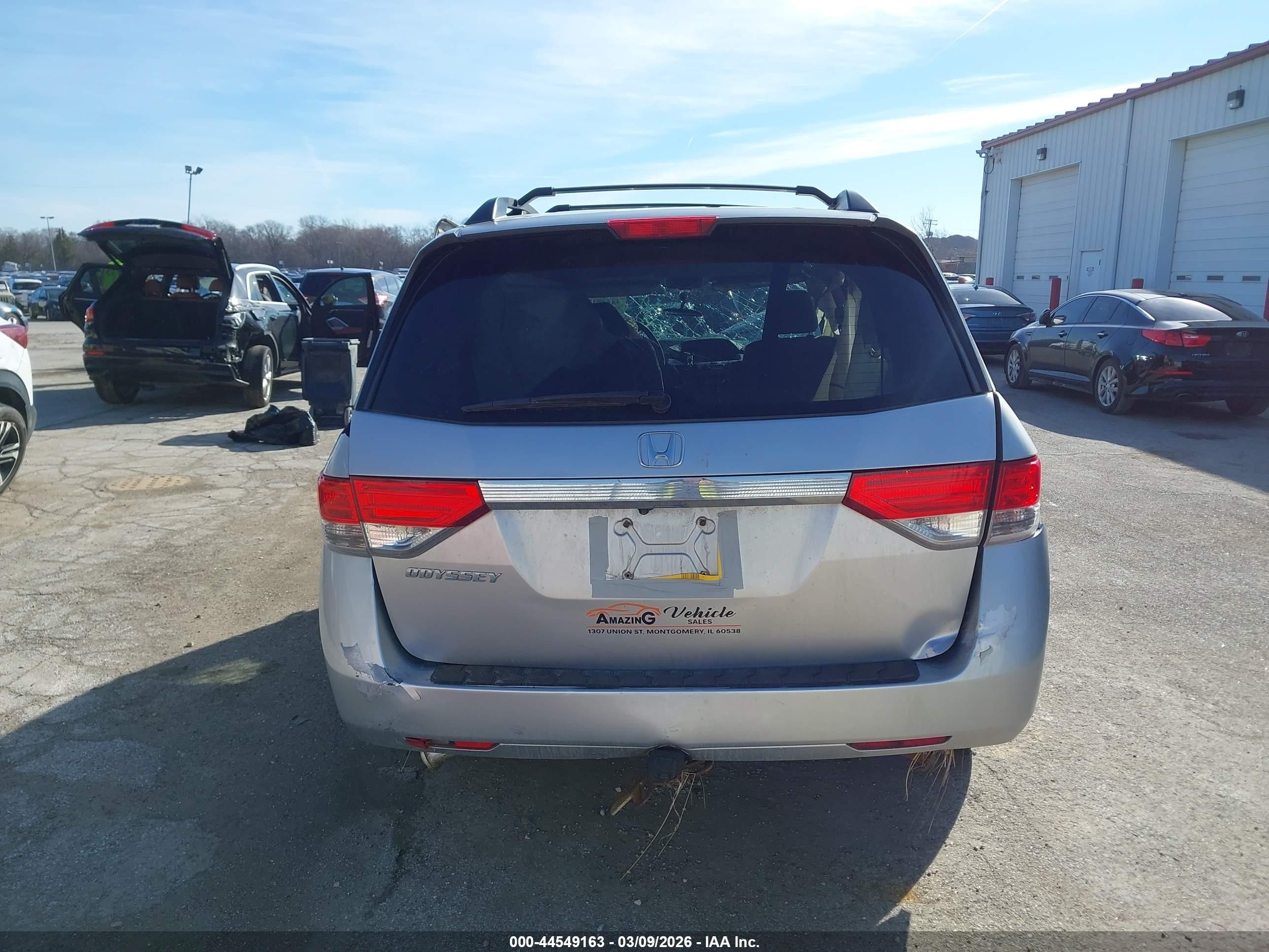2014 Honda Odyssey Lx Silver vin: 5FNRL5H22EB026657