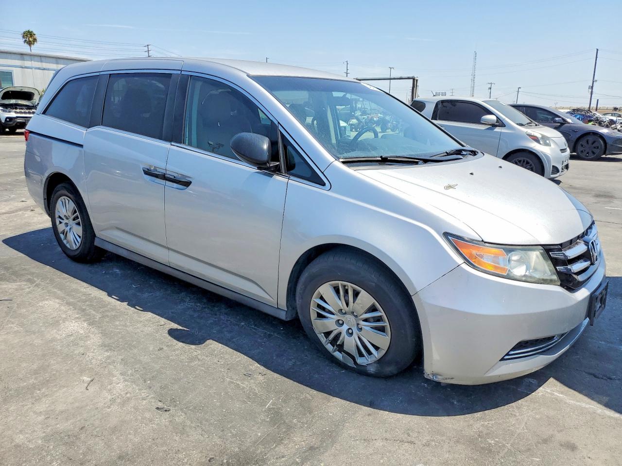 2015 Honda Odyssey Lx Серебряный vin: 5FNRL5H22FB023646