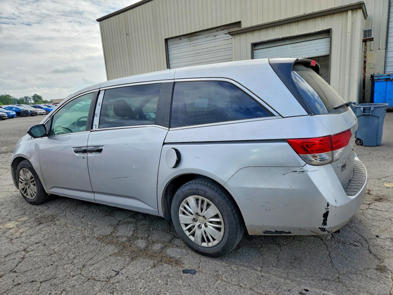 2015 Honda Odyssey Lx Silver vin: 5FNRL5H22FB087282