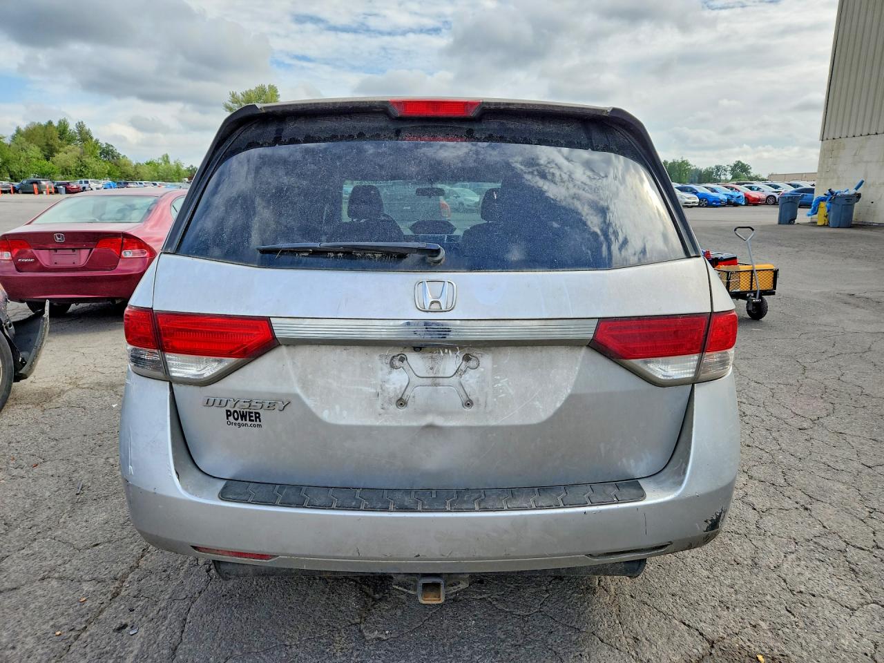 2015 Honda Odyssey Lx Silver vin: 5FNRL5H22FB087282