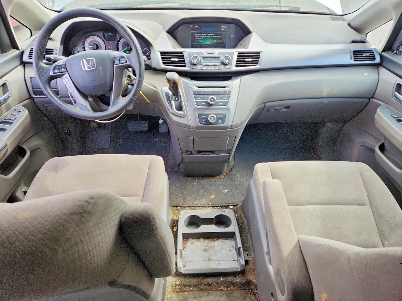 2015 Honda Odyssey Lx Silver vin: 5FNRL5H22FB087282