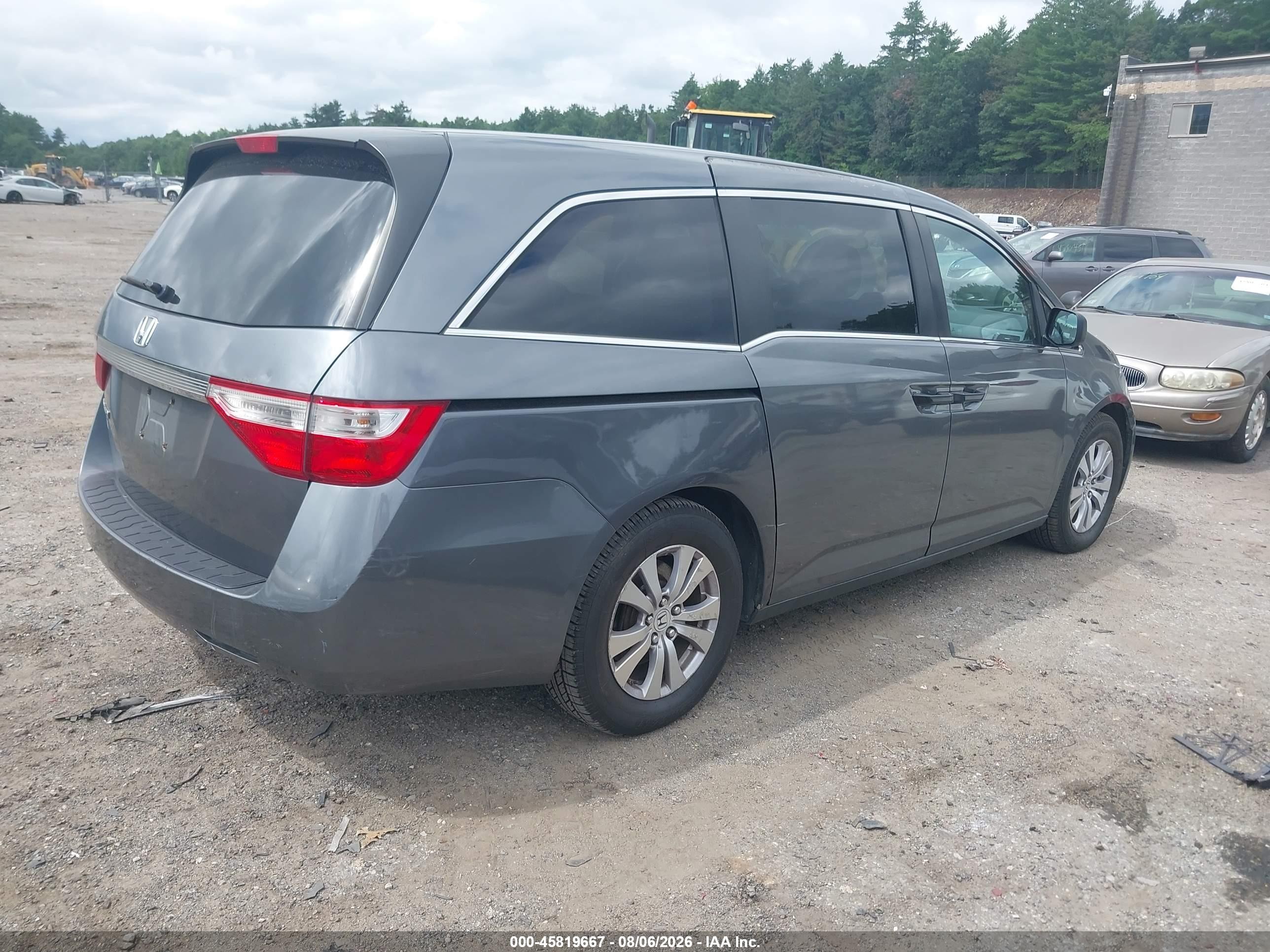2011 Honda Odyssey Lx Gray vin: 5FNRL5H23BB075636