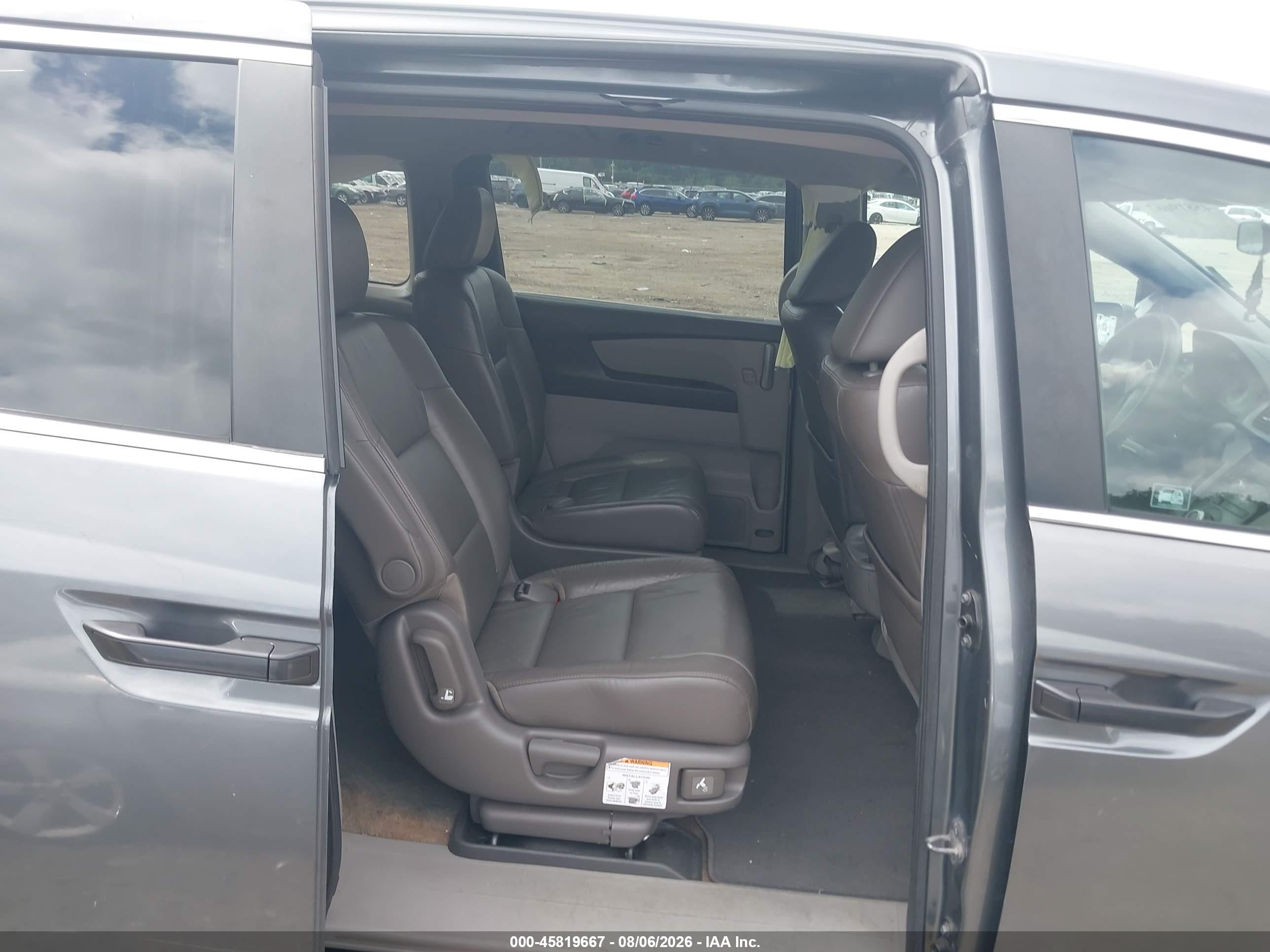 2011 Honda Odyssey Lx Gray vin: 5FNRL5H23BB075636