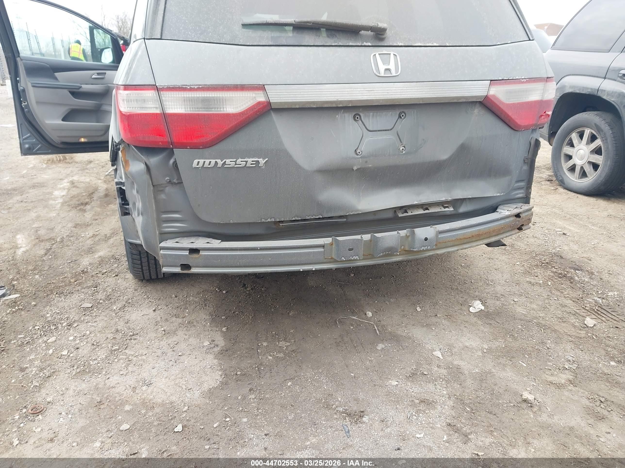 2012 Honda Odyssey Lx Gray vin: 5FNRL5H23CB019827