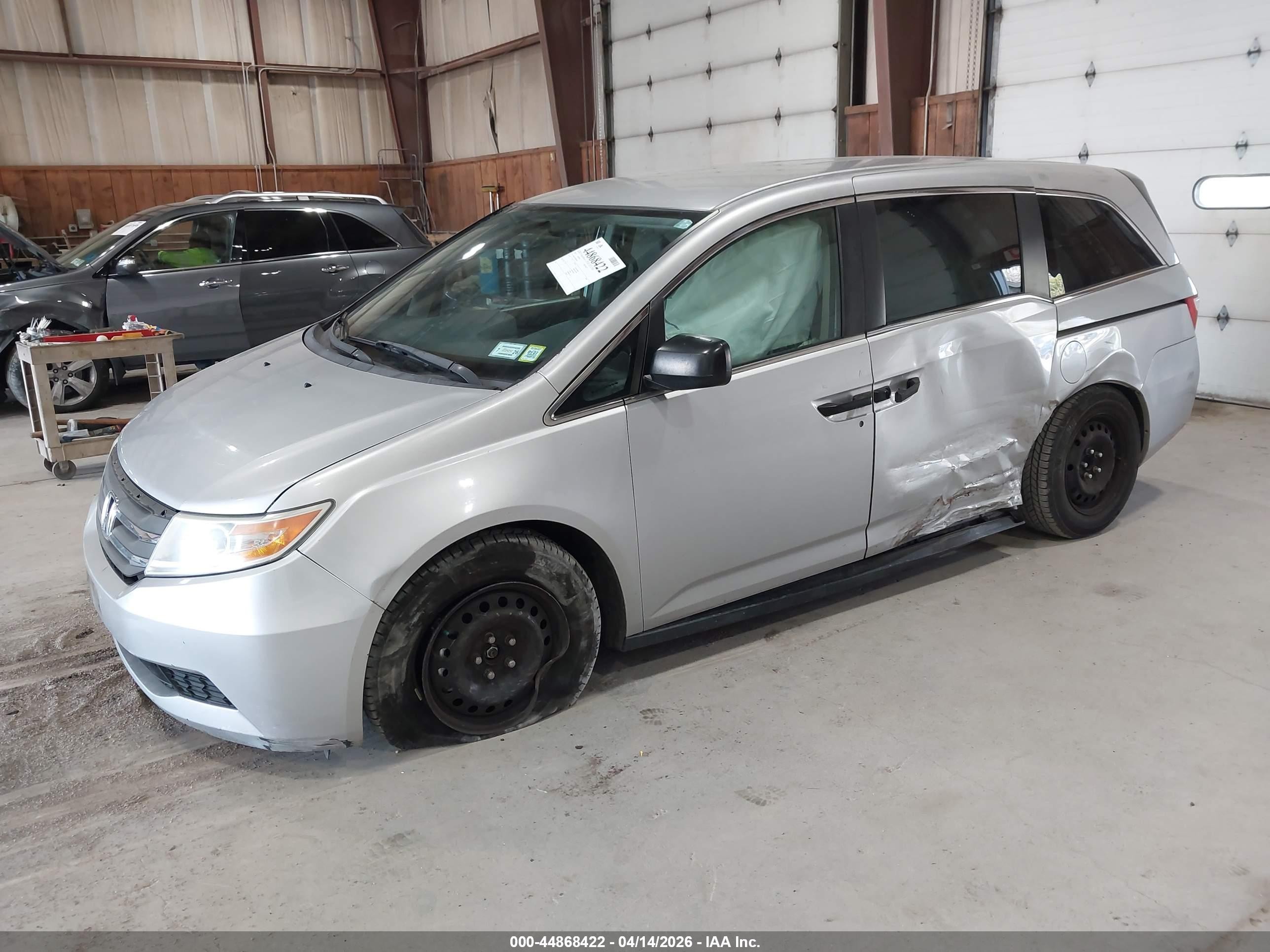 2013 Honda Odyssey Lx Gray vin: 5FNRL5H23DB074960