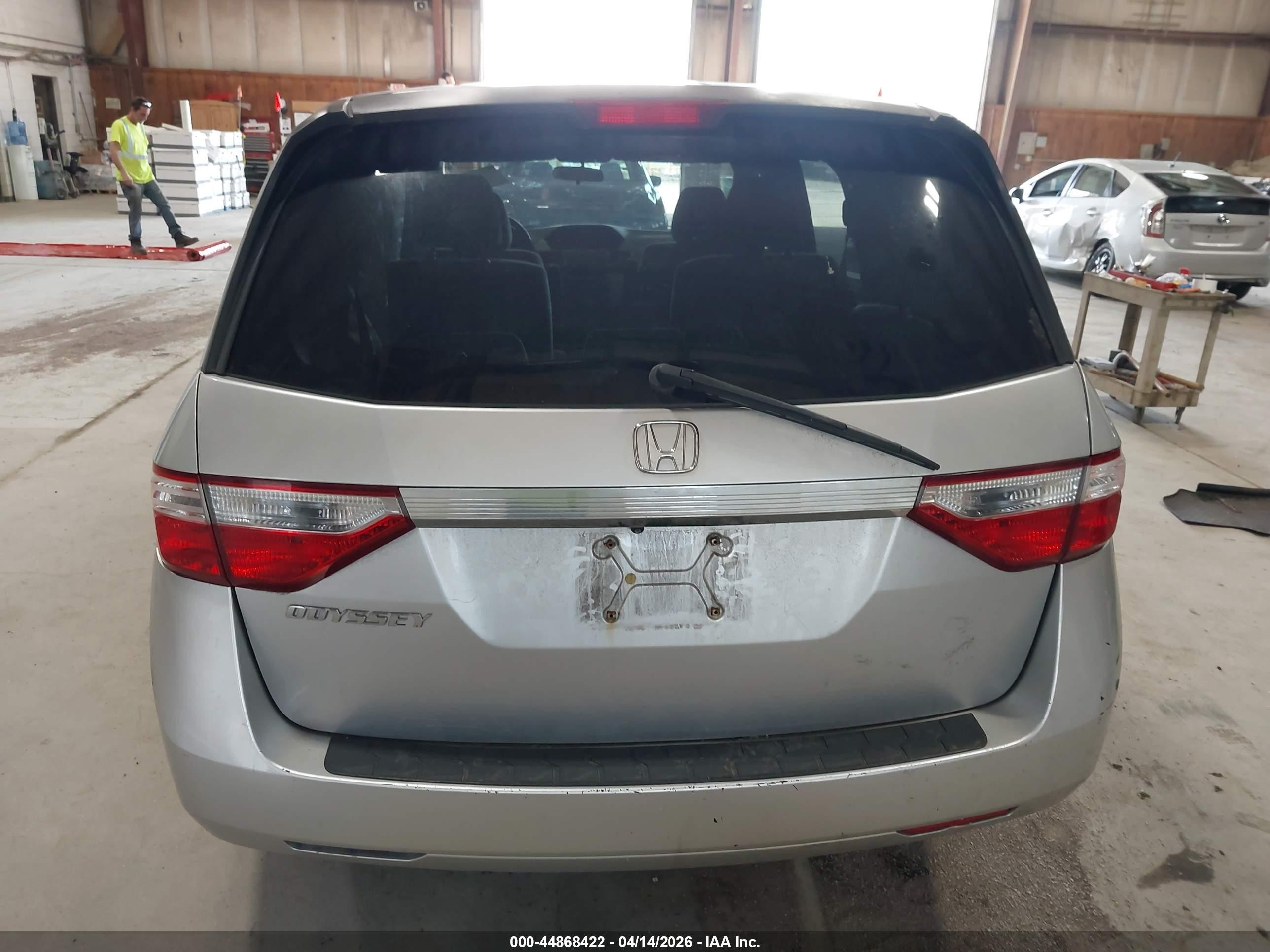2013 Honda Odyssey Lx Gray vin: 5FNRL5H23DB074960