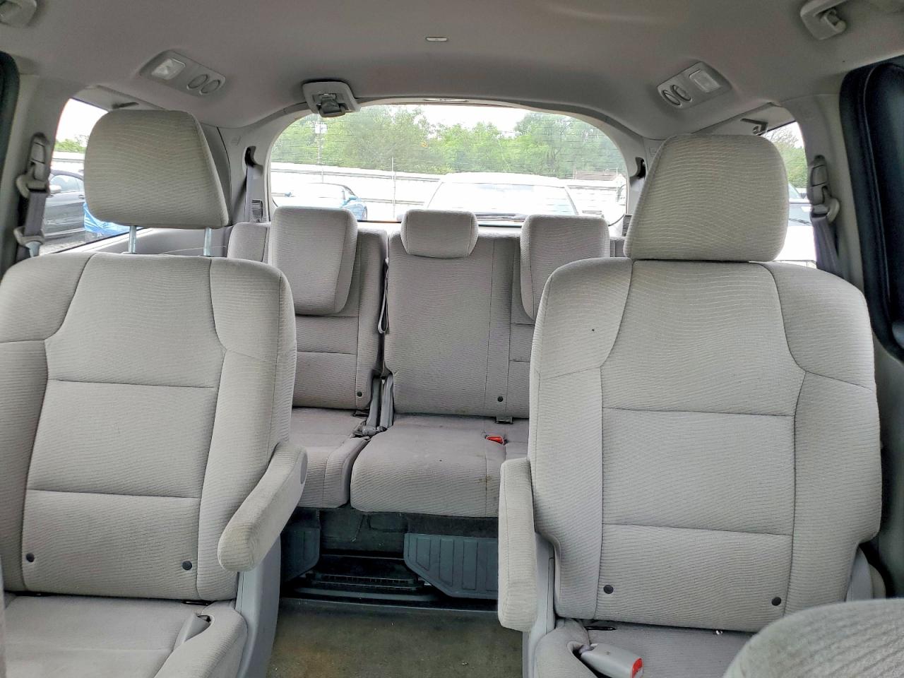 2013 Honda Odyssey Lx Silver vin: 5FNRL5H23DB086509