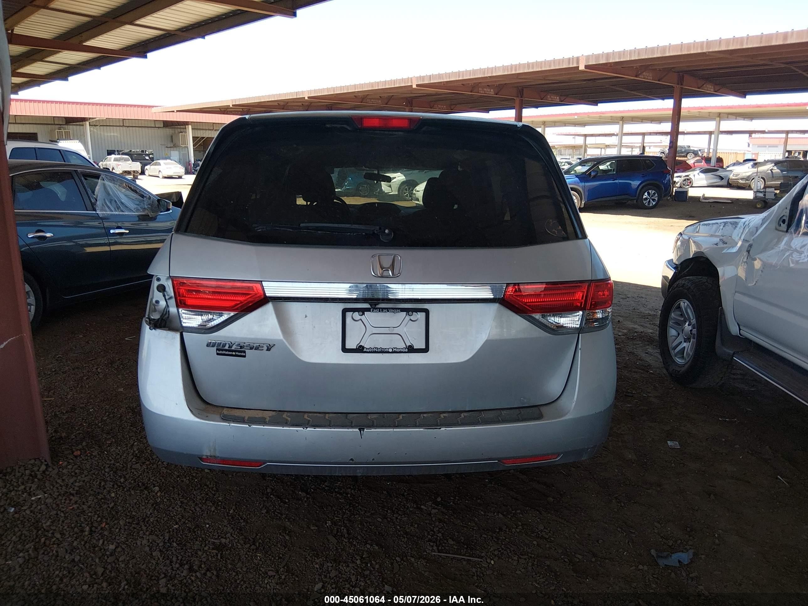 2014 Honda Odyssey Lx Silver vin: 5FNRL5H23EB023296