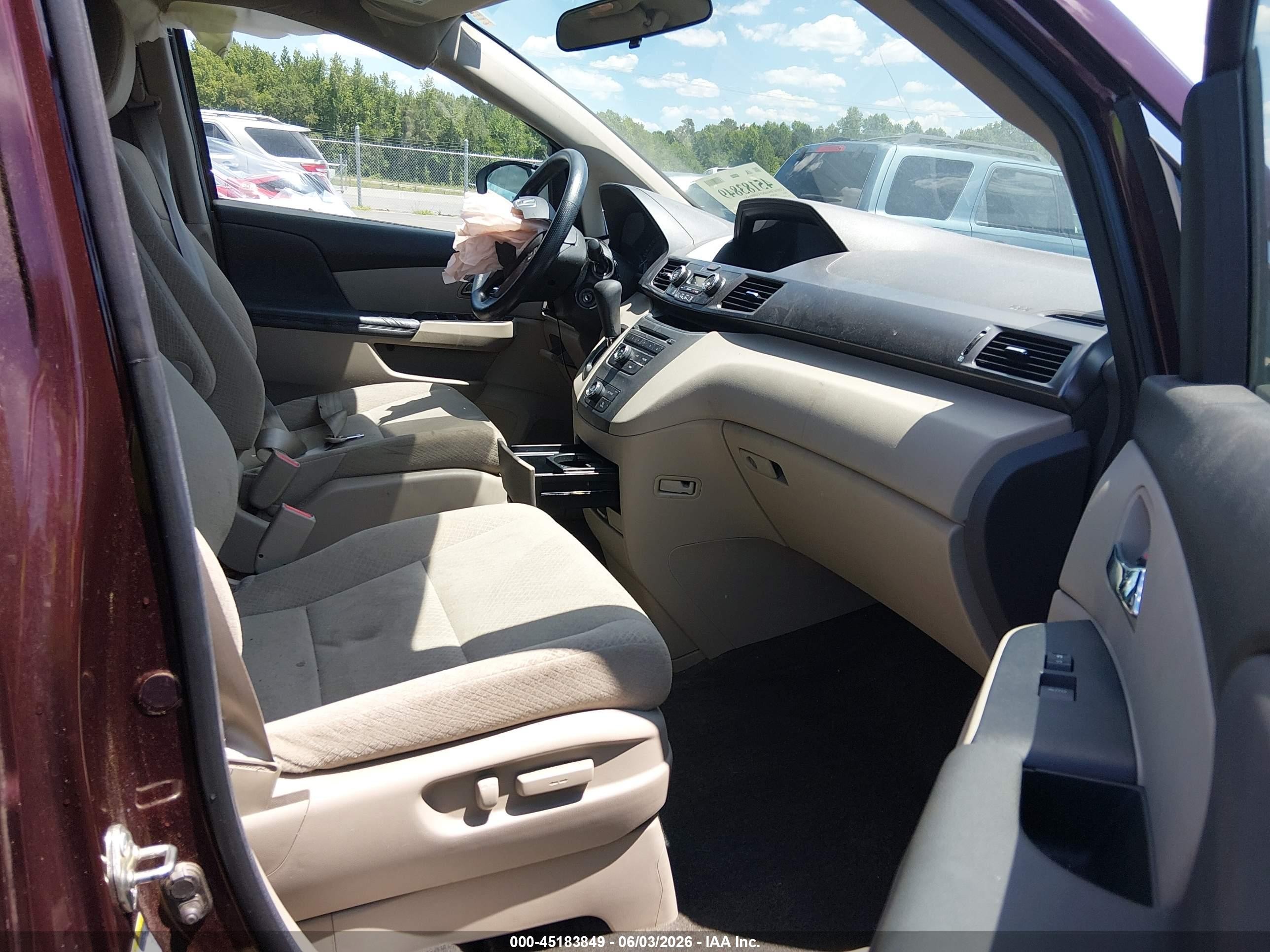 2014 Honda Odyssey Lx Burgundy vin: 5FNRL5H23EB028997