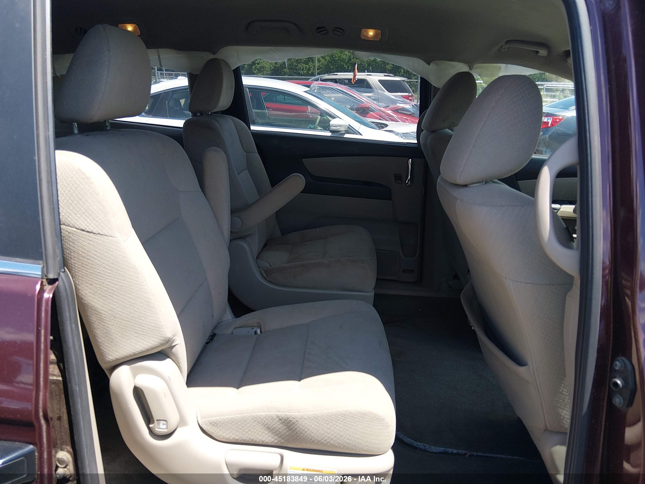 2014 Honda Odyssey Lx Burgundy vin: 5FNRL5H23EB028997