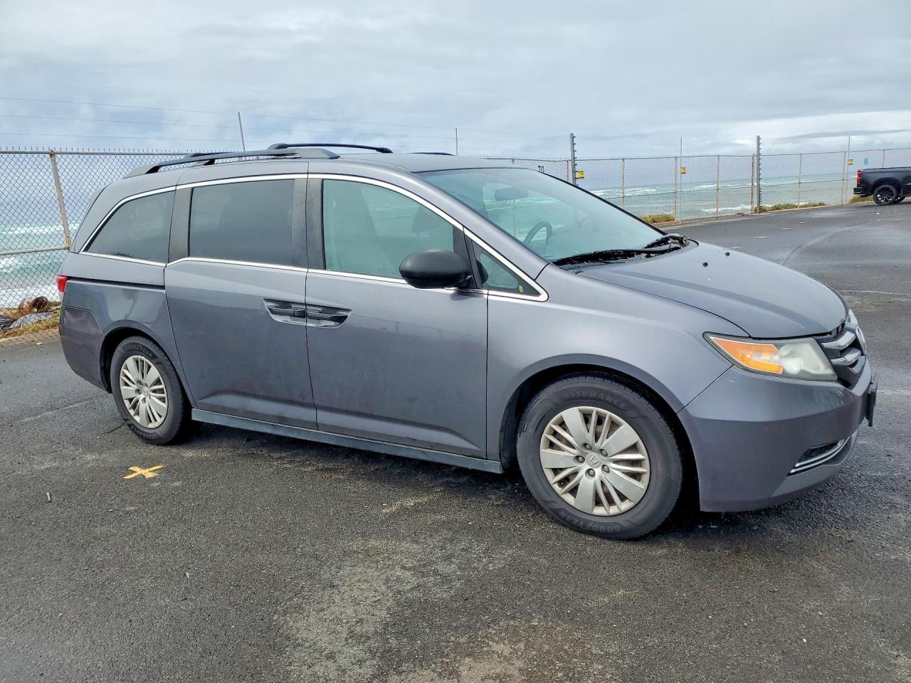 2015 Honda Odyssey Lx Gray vin: 5FNRL5H23FB094418