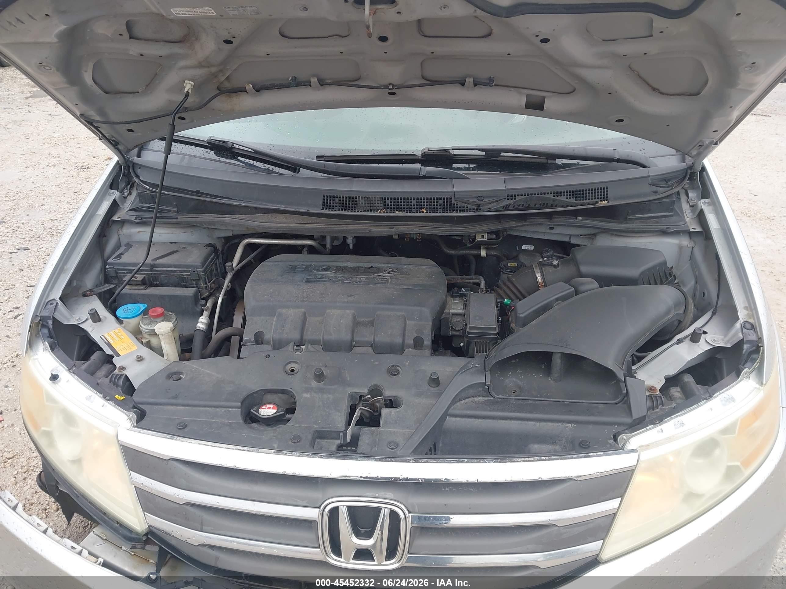 2011 Honda Odyssey Lx Silver vin: 5FNRL5H24BB014411