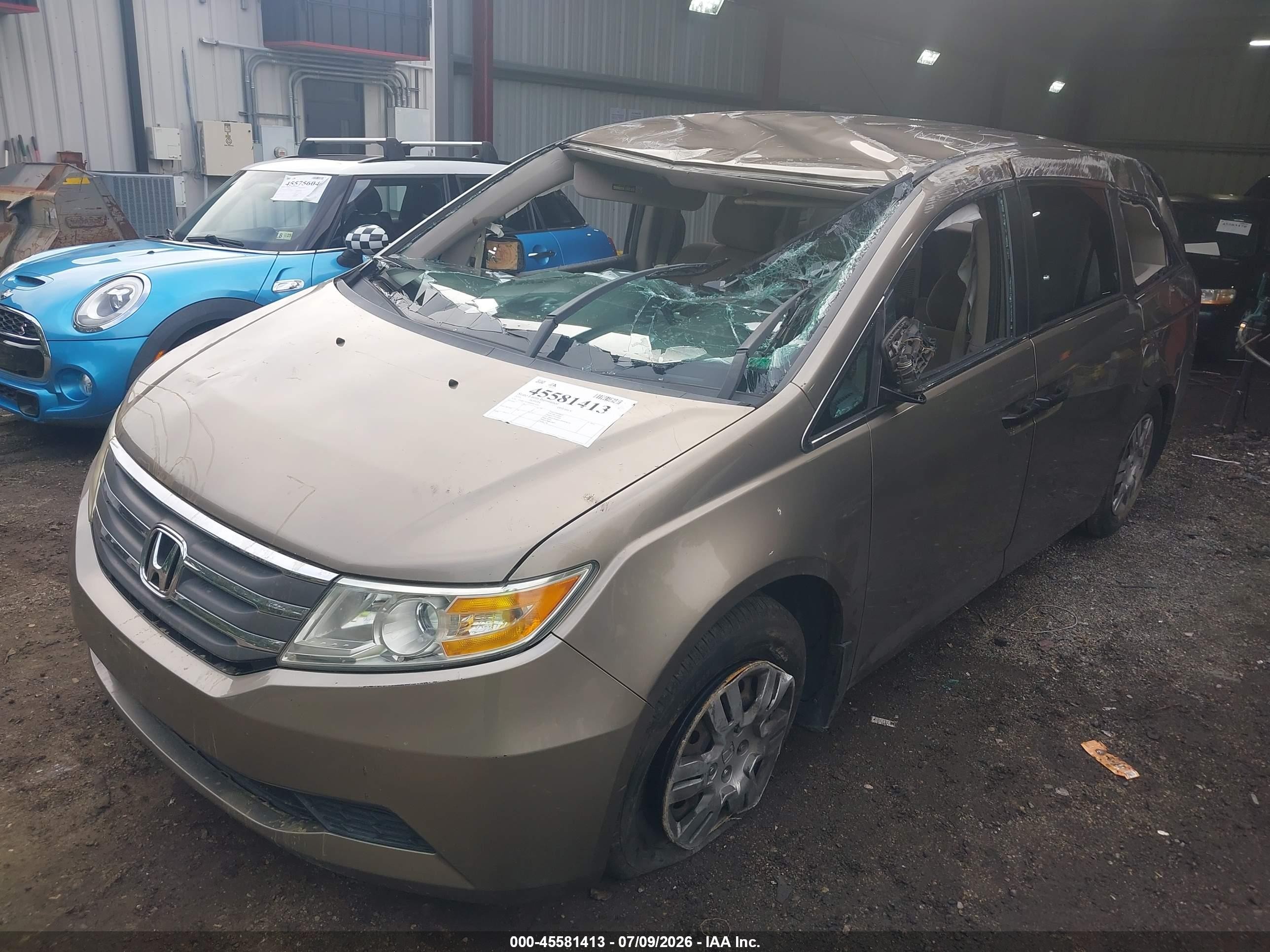2011 Honda Odyssey Lx Бежевый vin: 5FNRL5H24BB060658