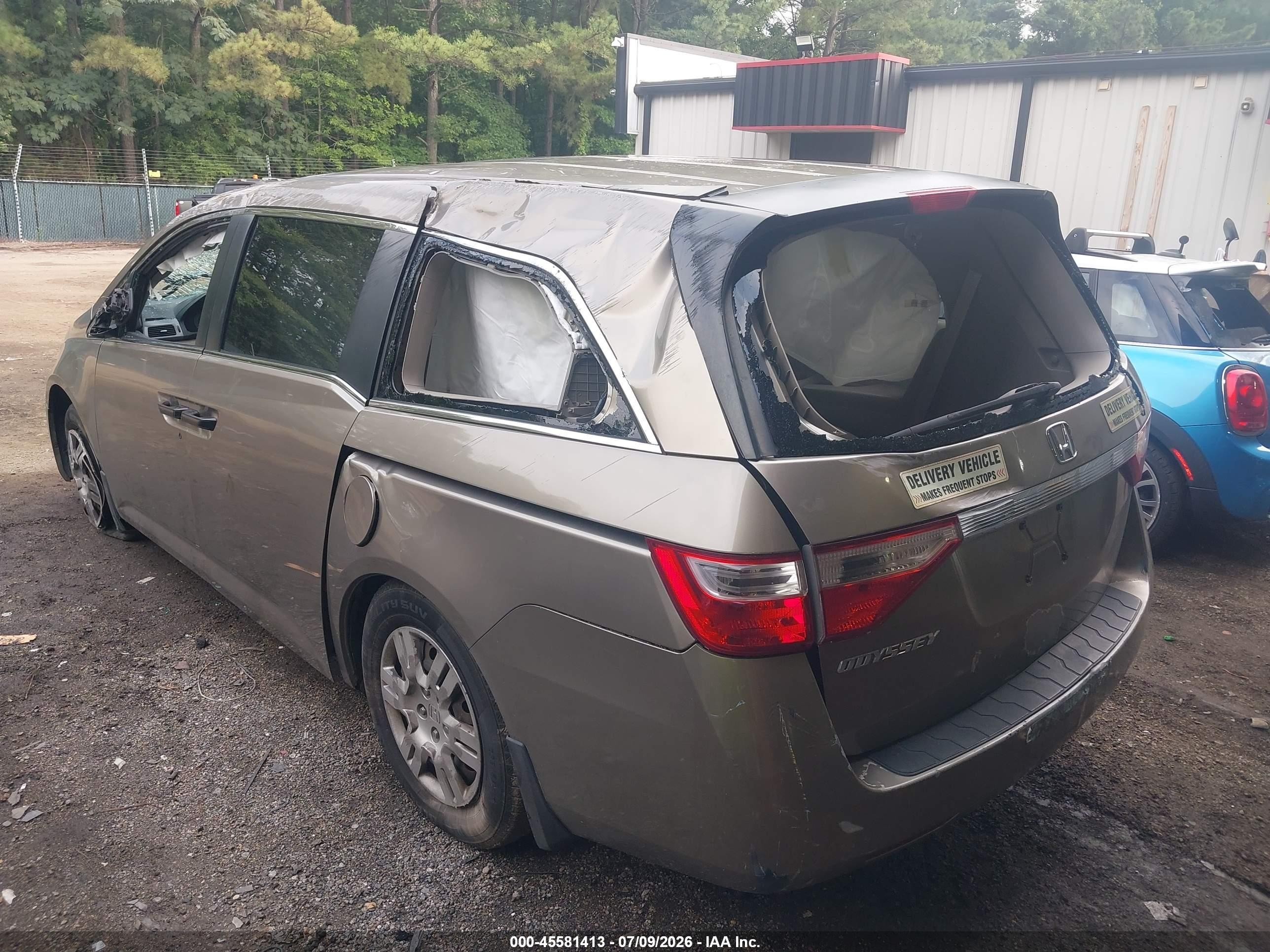 2011 Honda Odyssey Lx Бежевый vin: 5FNRL5H24BB060658