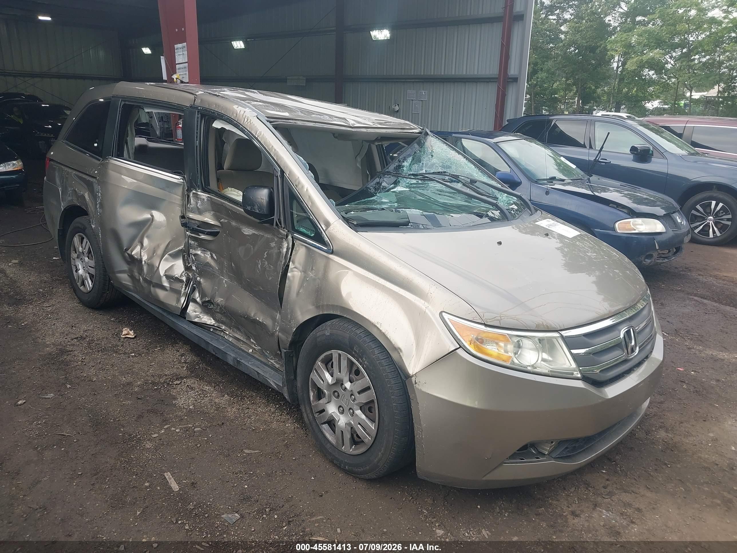 2011 Honda Odyssey Lx Бежевый vin: 5FNRL5H24BB060658