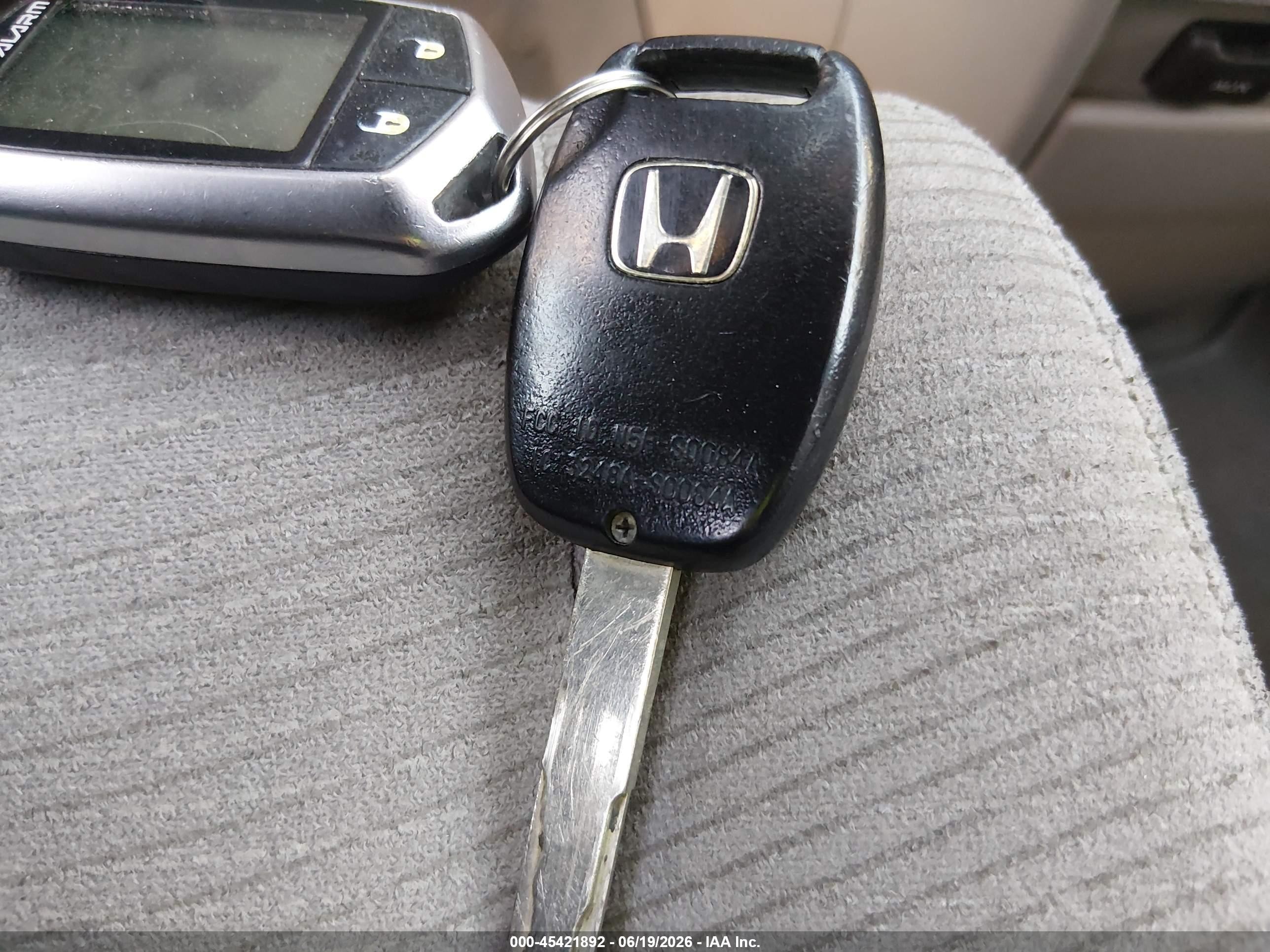 2011 Honda Odyssey Lx Gray vin: 5FNRL5H24BB065178