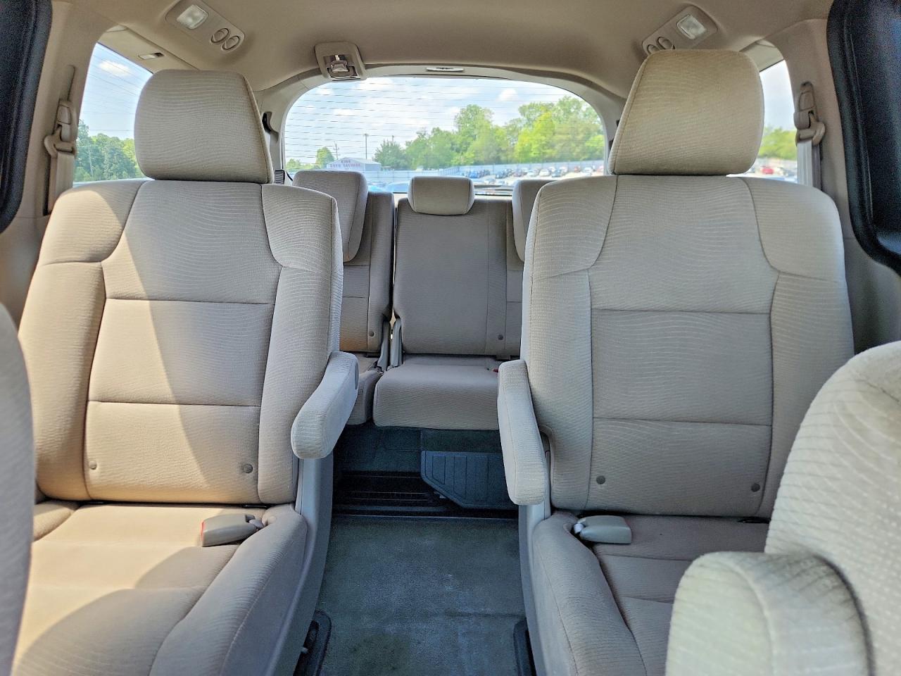 2011 Honda Odyssey Lx Gold vin: 5FNRL5H24BB089979