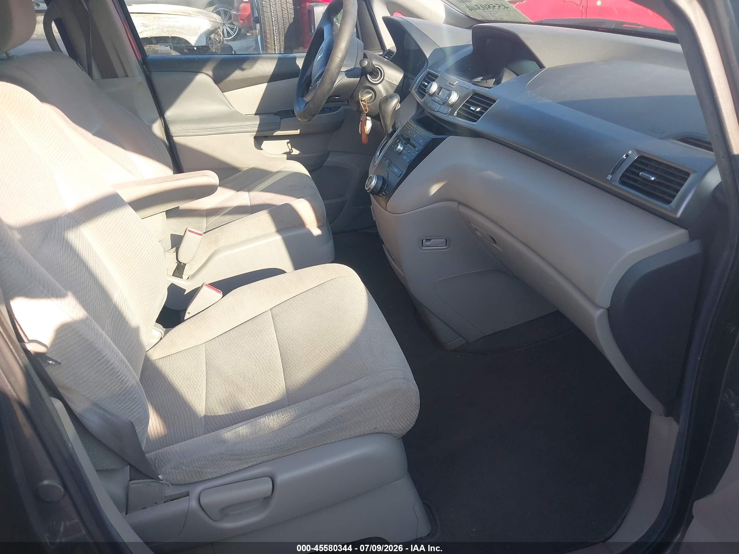 2012 Honda Odyssey Lx Gray vin: 5FNRL5H24CB081091