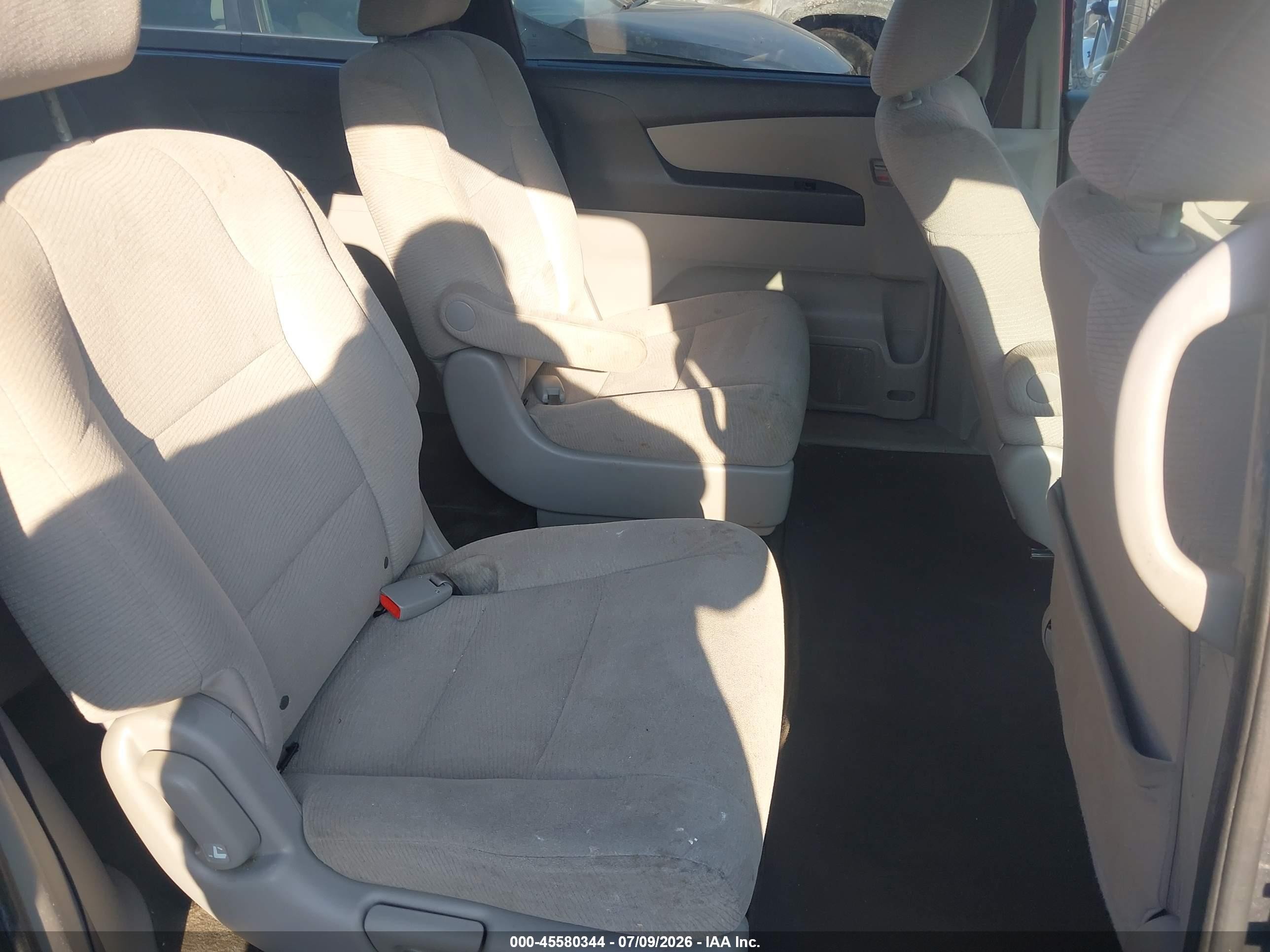 2012 Honda Odyssey Lx Gray vin: 5FNRL5H24CB081091