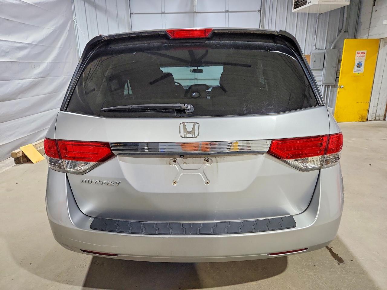 2014 Honda Odyssey Lx Silver vin: 5FNRL5H24EB006202