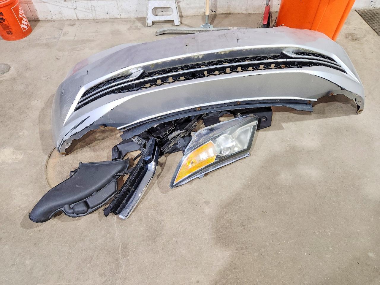 2014 Honda Odyssey Lx Silver vin: 5FNRL5H24EB006202