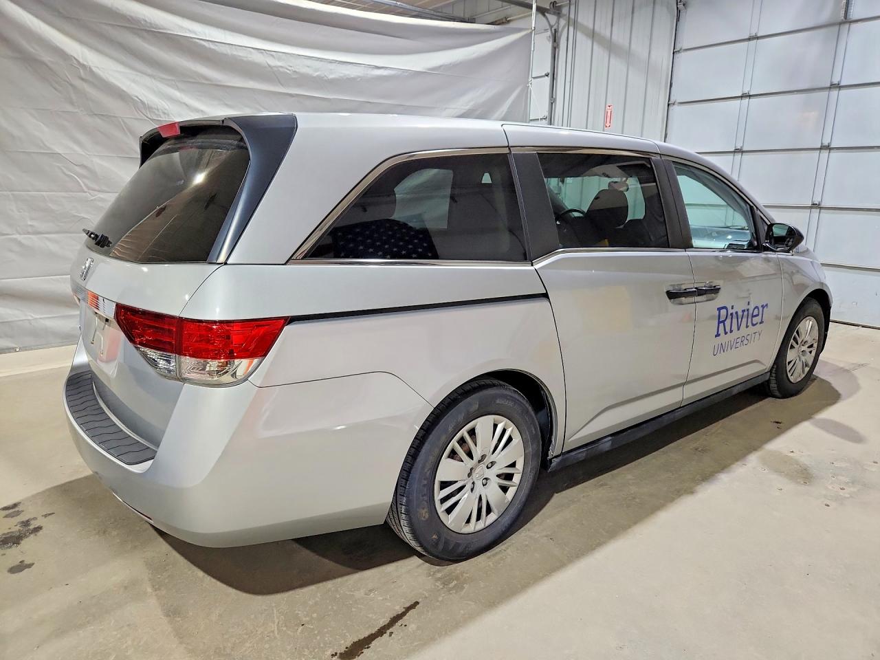 2014 Honda Odyssey Lx Silver vin: 5FNRL5H24EB006202